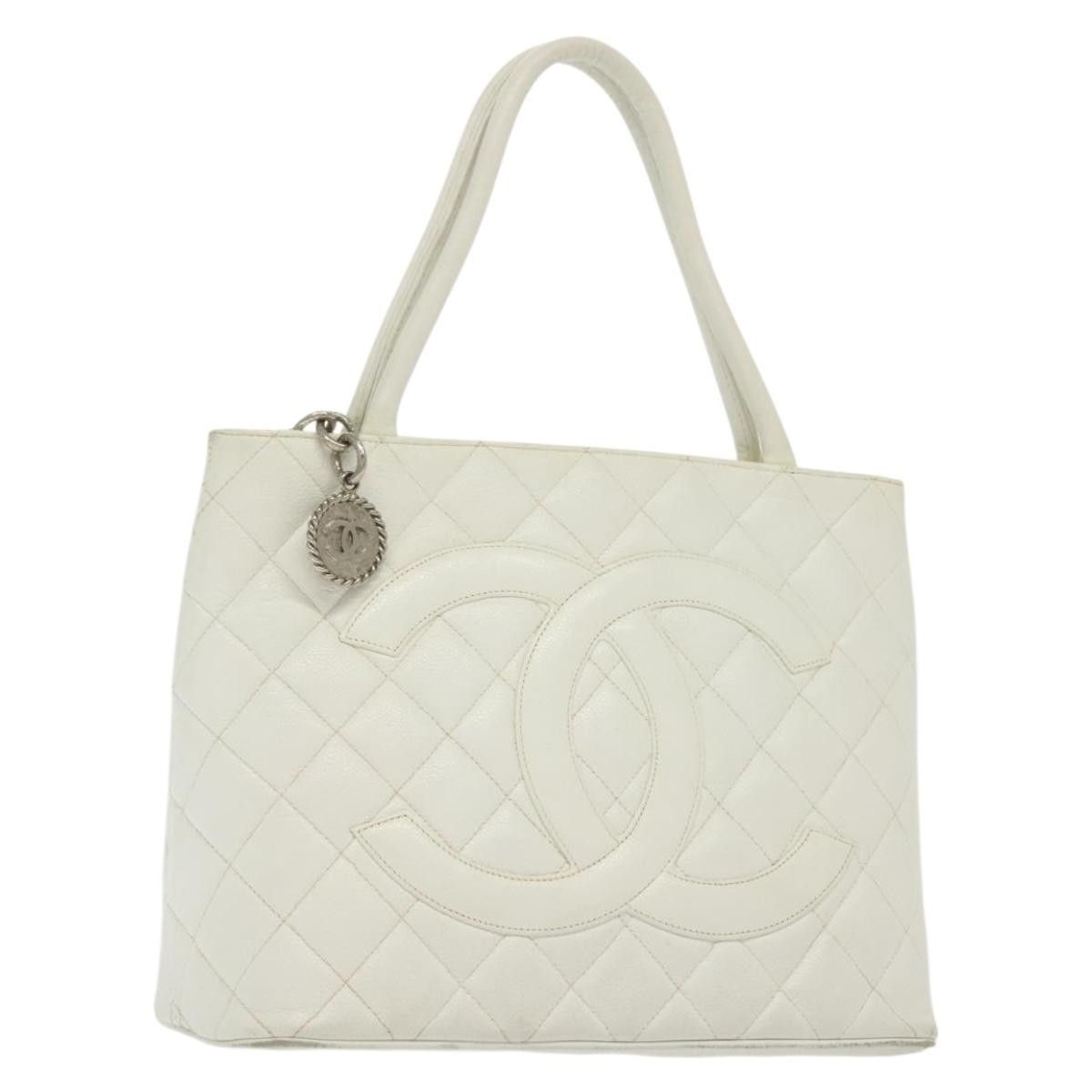 Chanel Chanel Medallion Tote Quilted Caviar Size ONE SIZE - 1 Thumbnail