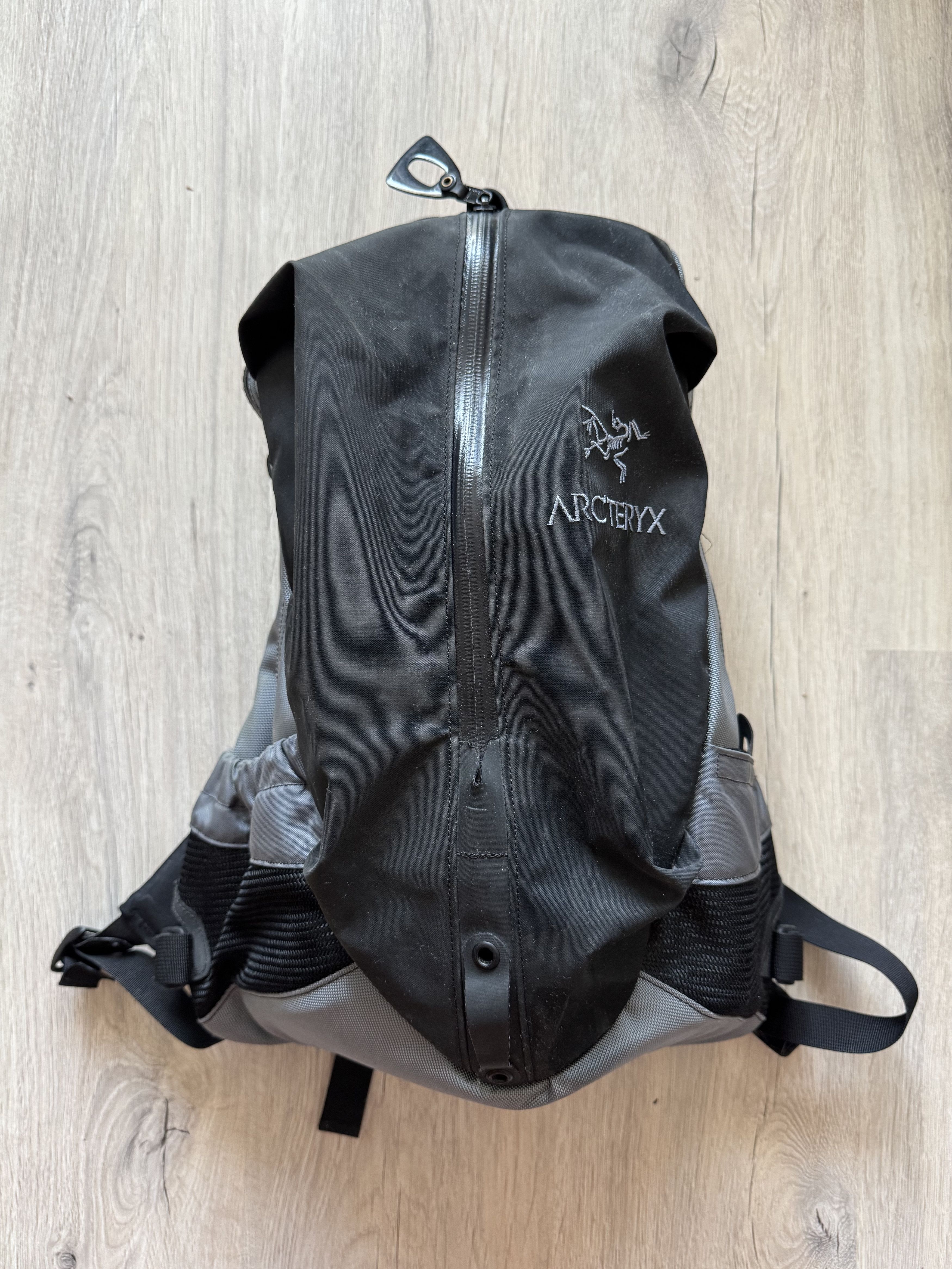 Arc'teryx × Beams Plus NWT Arcteryx x Beams Mantis 26 backpack