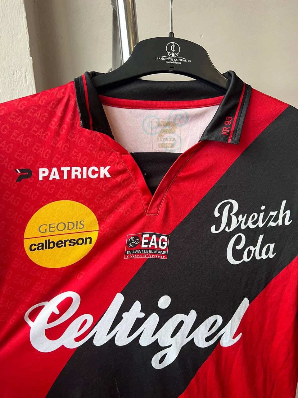 Sports Specialties 2014/15 EA GUINGAMP #15 SORBON MATCH WORN ISSUED JERSEY SZ L Size US L / EU 52-54 / 3 - 5 Thumbnail
