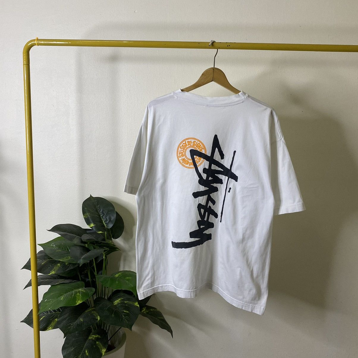 Vintage Vintage 1990s Stussy Big Script Boot Tee Size US L / EU 52-54 / 3 - 1 Thumbnail