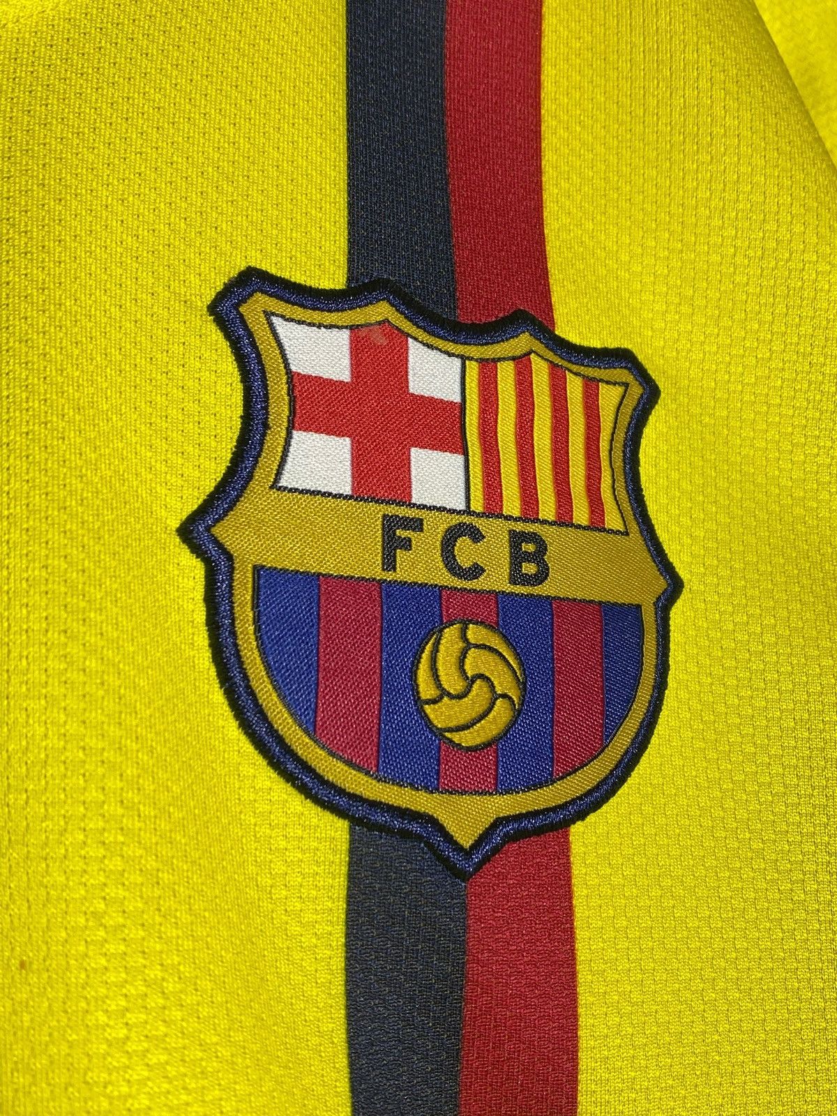 Nike Vintage Nike FC Barcelona 2008 2009 Away Football Shirt Size US M / EU 48-50 / 2 - 10 Thumbnail