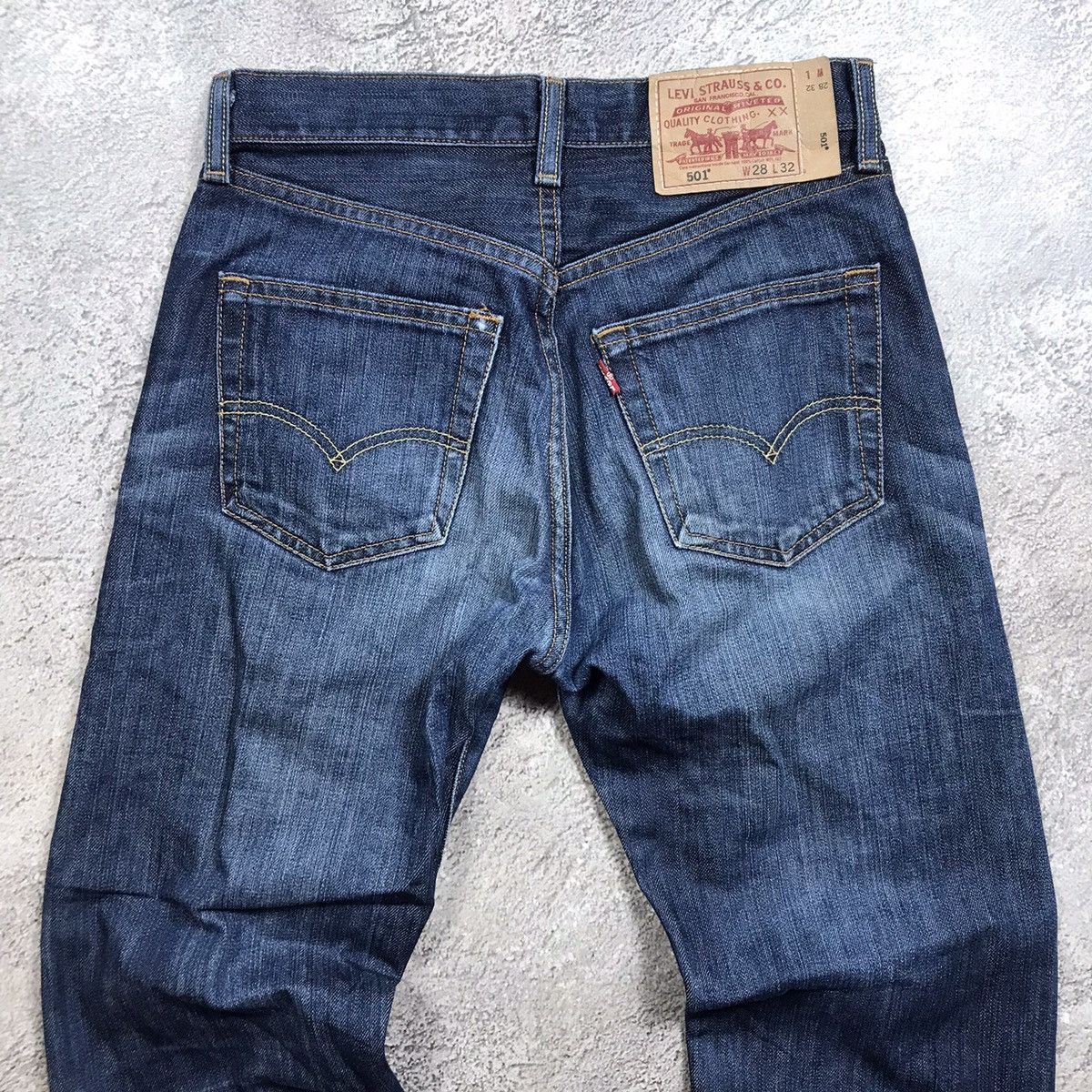 Vintage Vintage 90s Levis Distressed Baggy Jeans Grunge Skate 28 Size US 28 / EU 44 - 5 Thumbnail