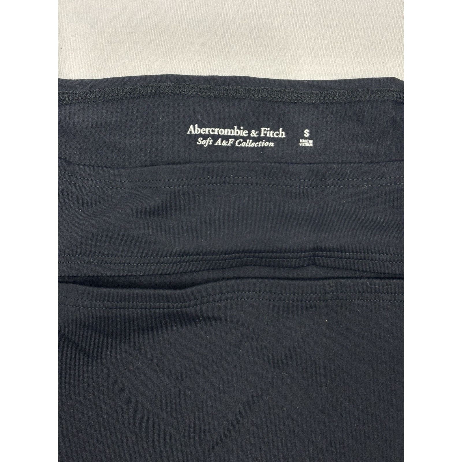 Abercrombie & Fitch Abercrombie & Fitch Black Off The Shoulder Cut Out Top S Size S / US 4 / IT 40 - 5 Thumbnail