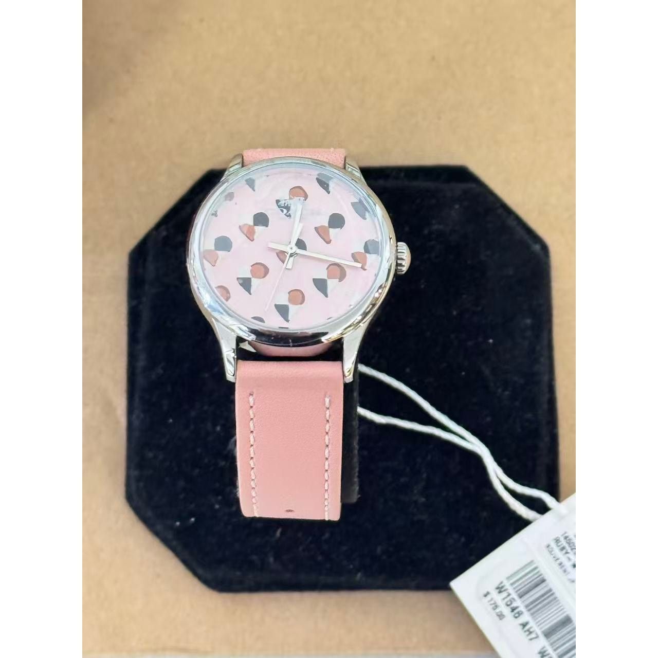 Coach Coach W1546 14502983 Women's Checker Heart Pink Strap Watch Size ONE SIZE - 4 Thumbnail