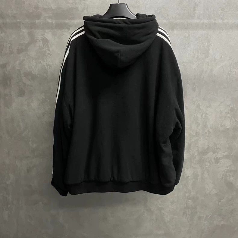 Balenciaga Balenciaga The latest black polar fleece embroidered logo Size US M / EU 48-50 / 2 - 2 Thumbnail