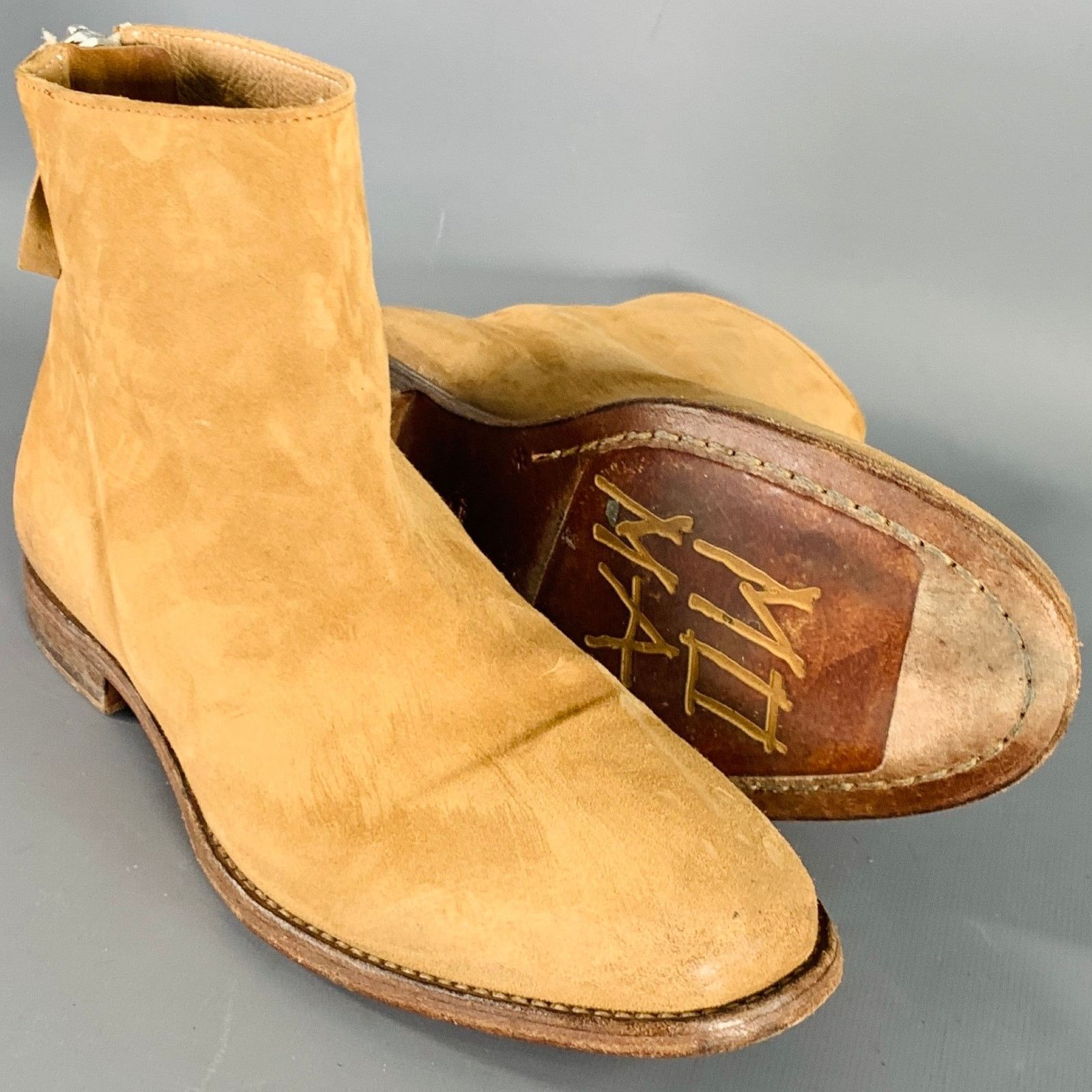 MoMA MOMA Size 7.5 Tan Suede Zip Up Ankle Boots Size US 7.5 / IT 37.5 - 5 Thumbnail