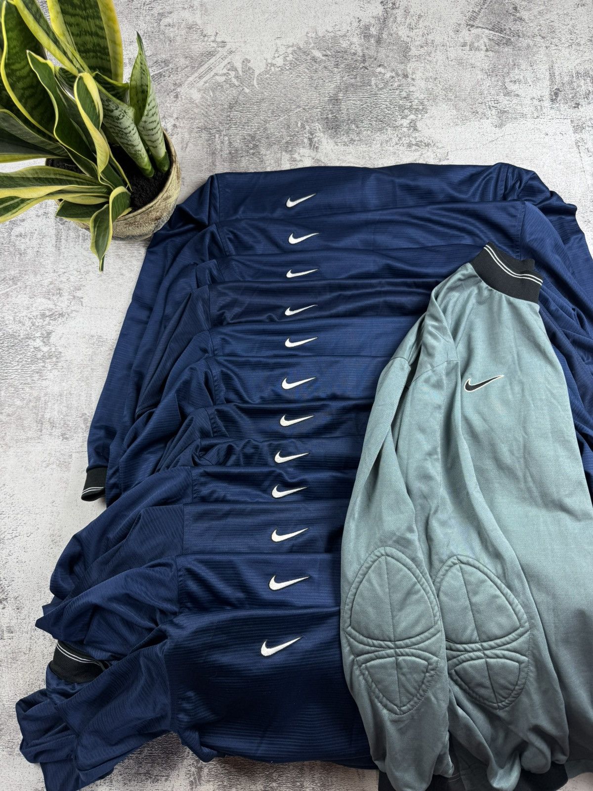 Nike Nike Team Soccer Kit Full Set 13 Goalkeeper Jerseys Long Sleeve Football Jerseys Size US L / EU 52-54 / 3 - 6 Thumbnail