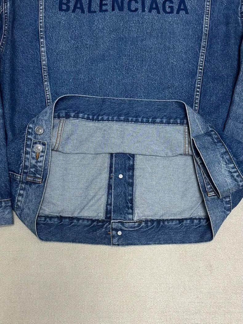 Balenciaga Balenciaga size 34 Cut and destroy embroidered logo denim j Size US M / EU 48-50 / 2 - 7 Thumbnail