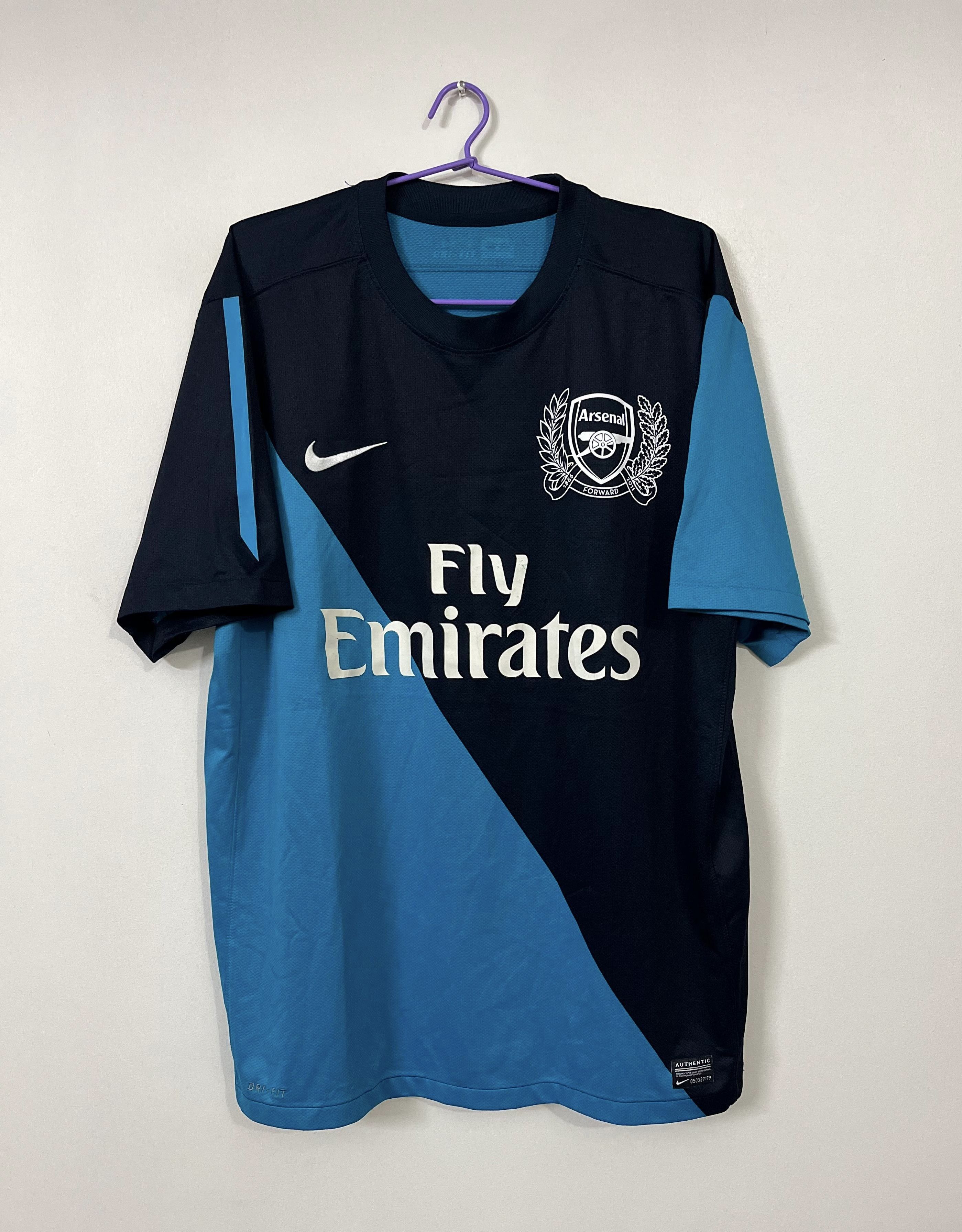 Nike Arsenal 2011/12 Away Jersey Size US XL / EU 56 / 4 - 1 Thumbnail