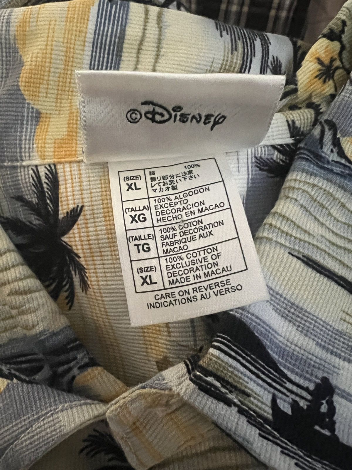 Disney × Vintage Disney Hawaiian camp button up shirt Size US XL / EU 56 / 4 - 5 Thumbnail