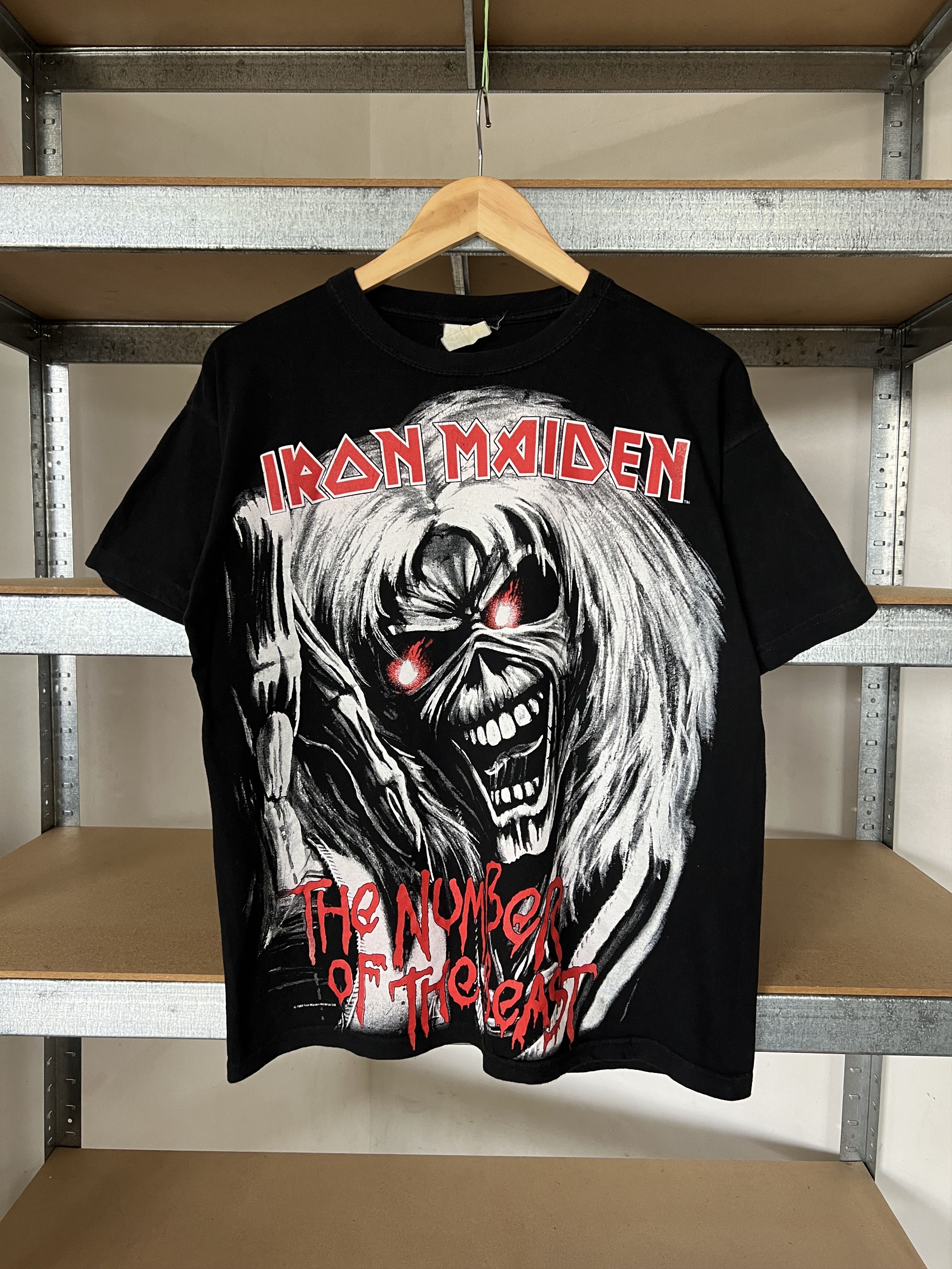 Band Tees Vintage 90s Iron Maiden Rock band 1982 T-shirt Size US M / EU 48-50 / 2 - 1 Thumbnail
