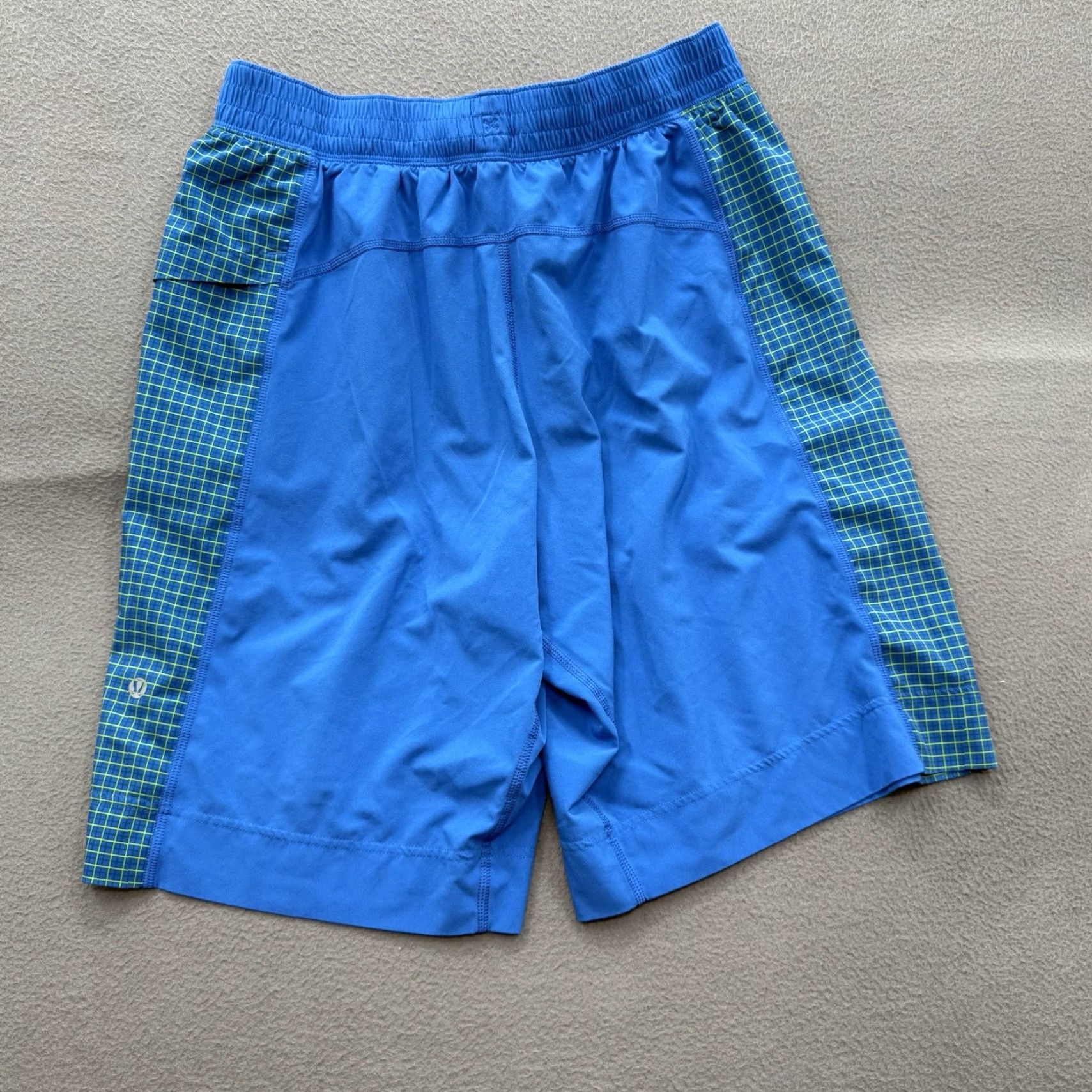 Lululemon Lululemon Mens Shorts Medium Blue Green Plaid Side Panels Pockets Elastic Waist Athletic Knee-Length Size US 31 - 2 Thumbnail