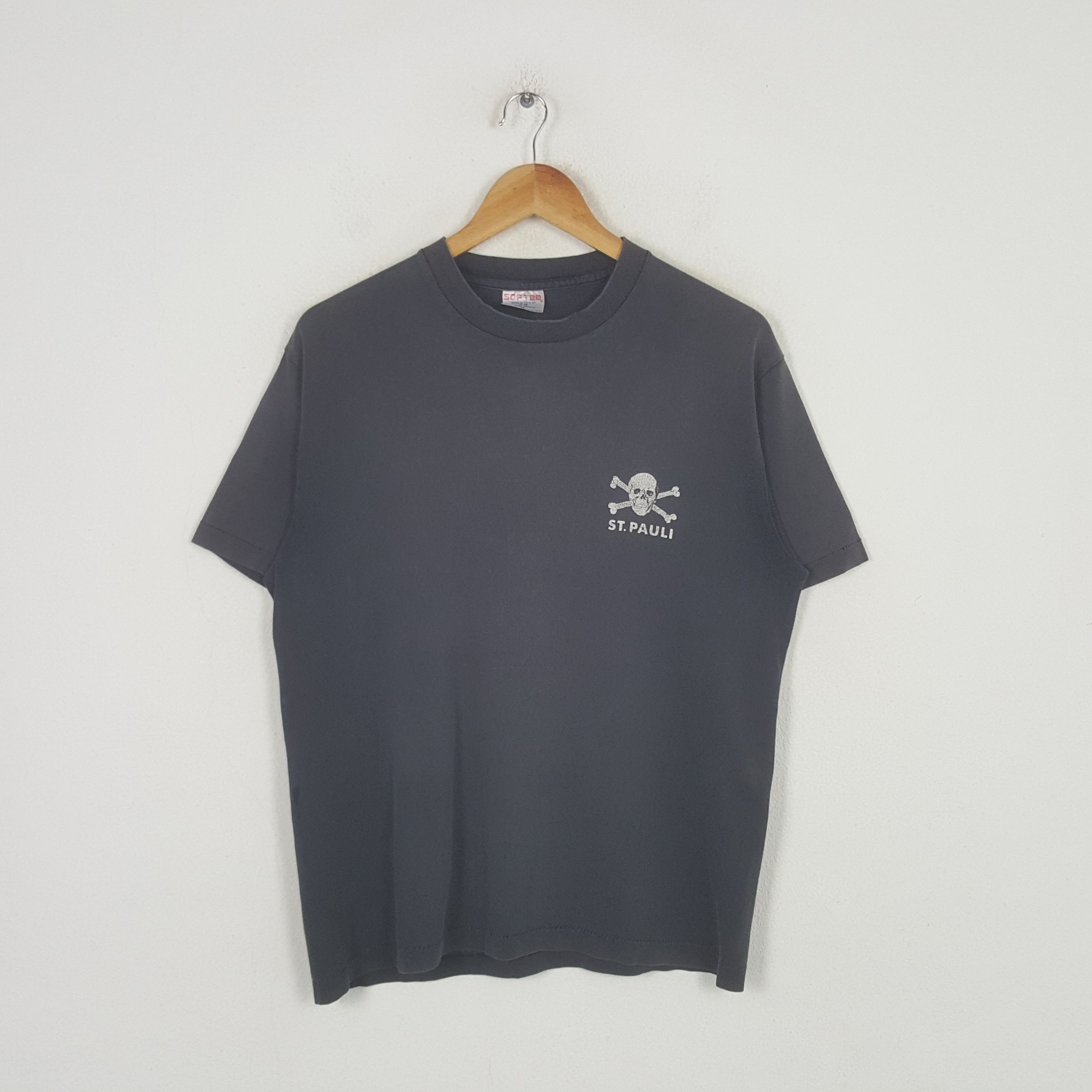 Vintage Vintage FC St. Pauli Germany Football Club Tshirt RR25 Size US M / EU 48-50 / 2 - 3 Thumbnail