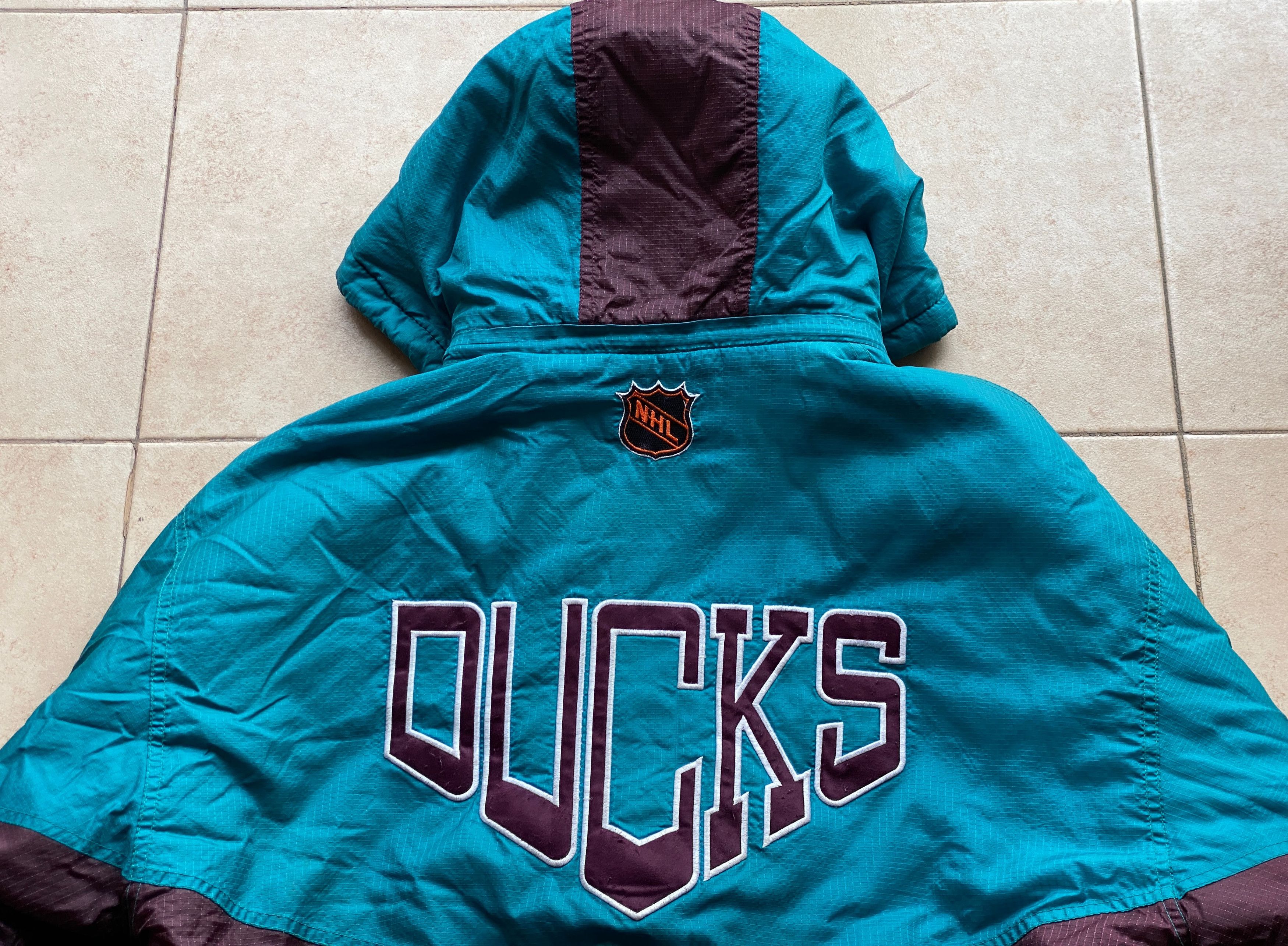 Starter Anaheim Mighty Ducks 90s STARTER puffer teal NHL vtg Size US M / EU 48-50 / 2 - 5 Thumbnail