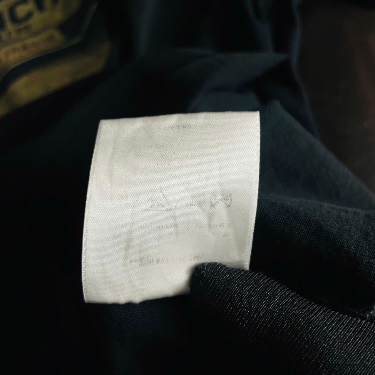 GIVENCHY T SHIRT