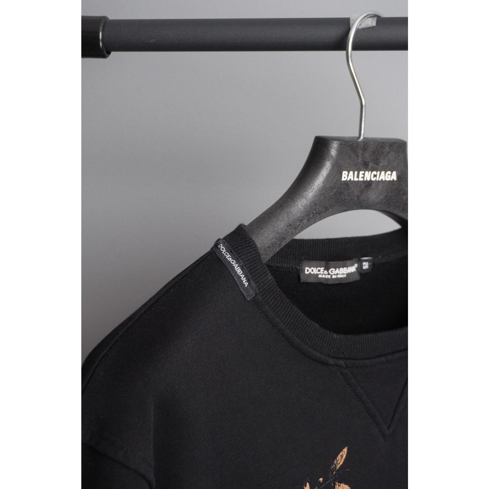 Dolce & Gabbana Dolce gabbana king bee print gold logo black crew sweatshirt Size US L / EU 52-54 / 3 - 4 Thumbnail