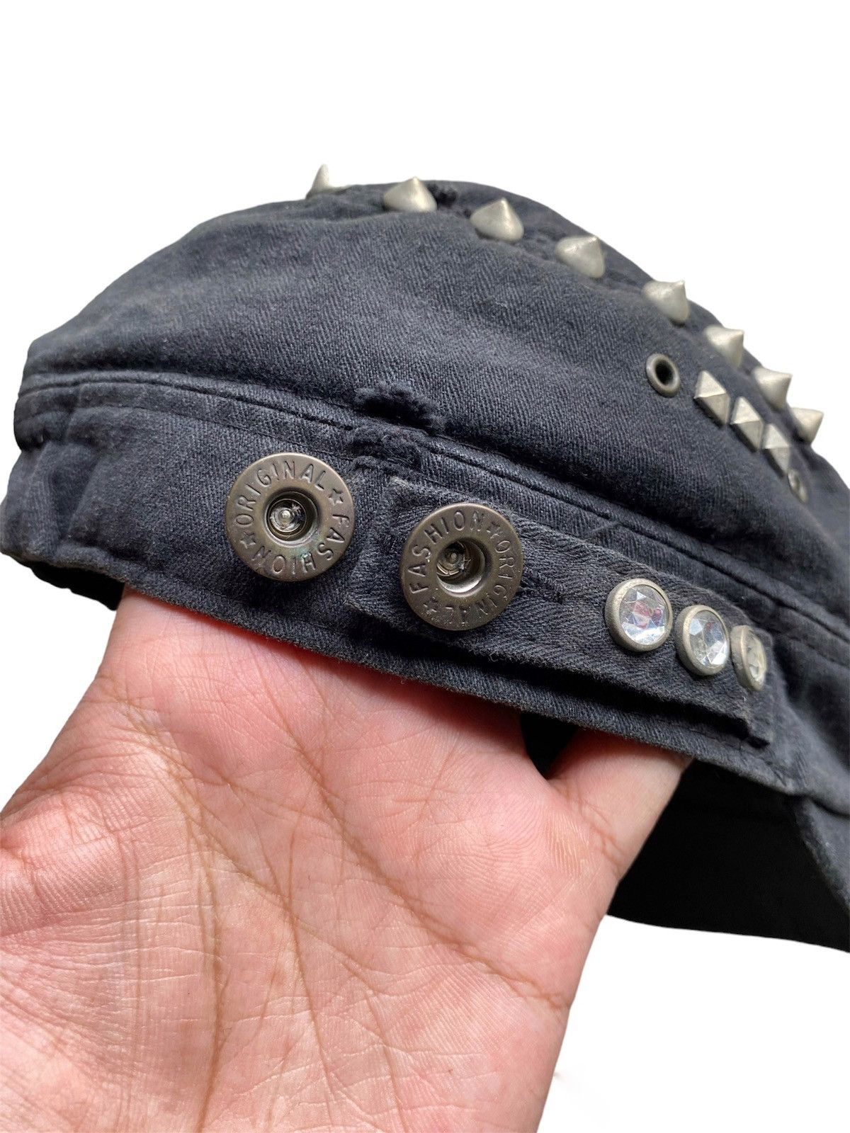 If Six Was Nine Y2K Gothic Studded Punk Hat Size ONE SIZE - 5 Thumbnail