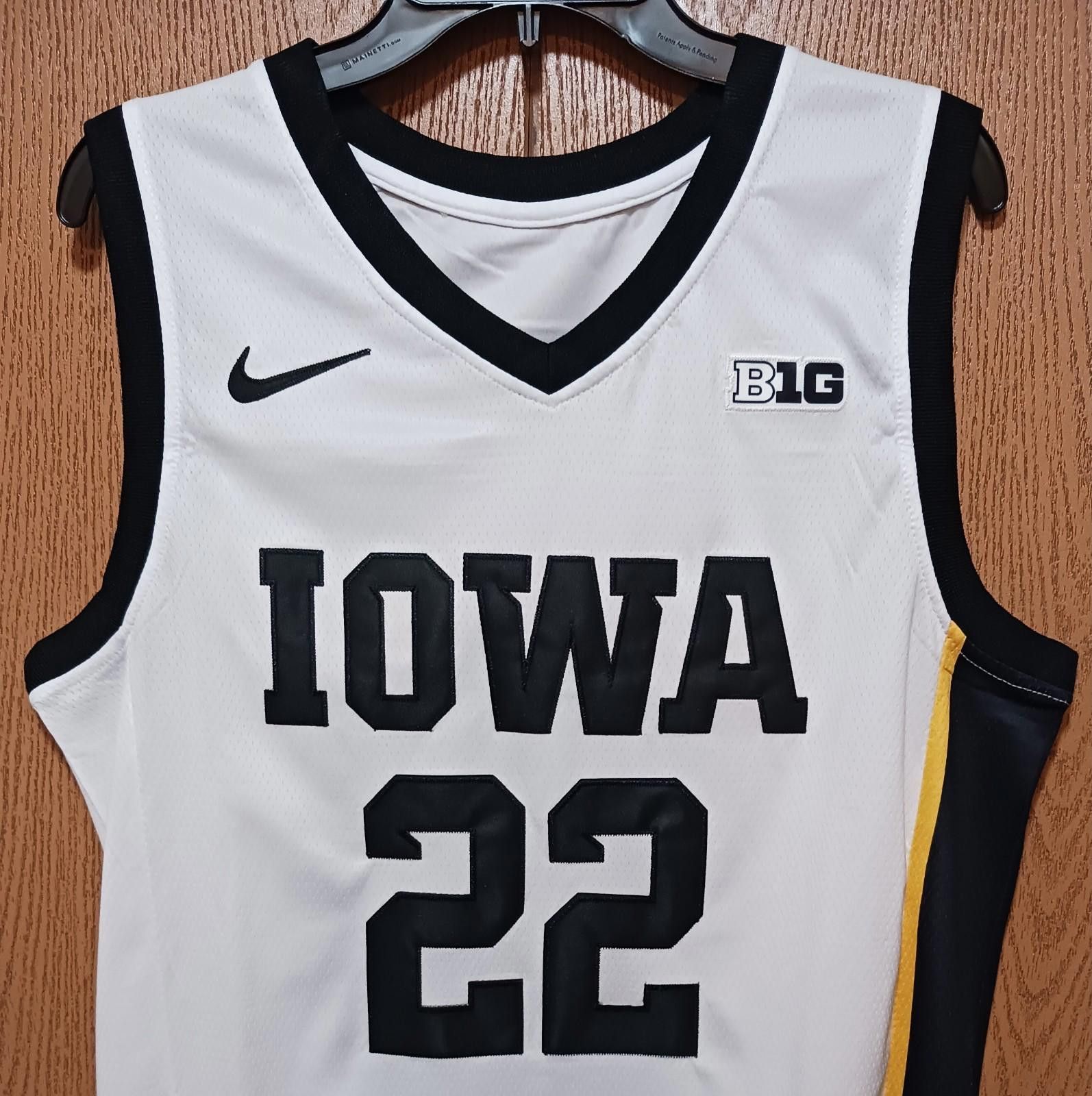 Nike Caitlin Clark (Nike)-(Iowa)-(White)-(Jersey)-(Size-L)-$65 Size US L / EU 52-54 / 3 - 3 Thumbnail