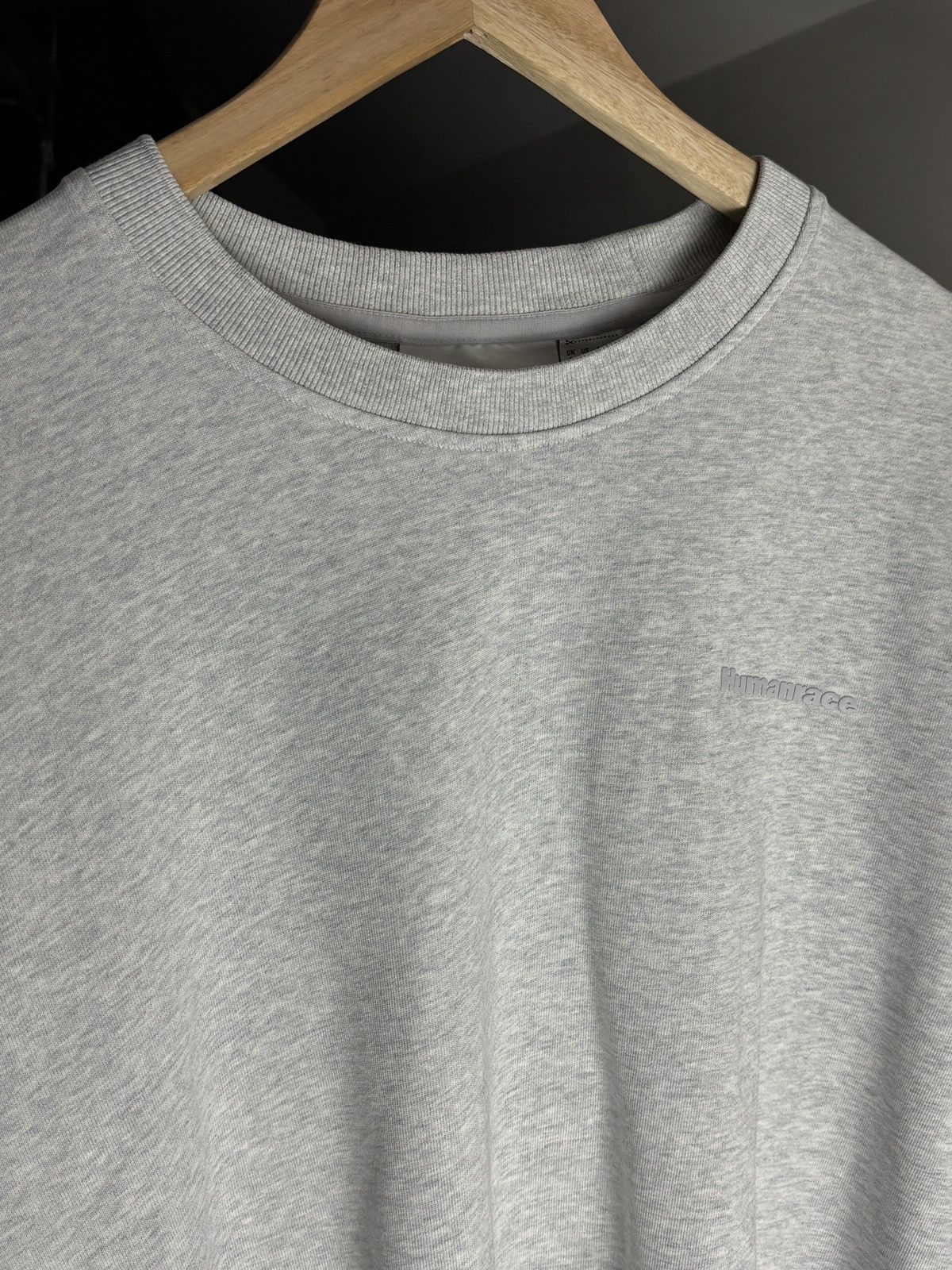 Adidas Adidas Humanrace Pharrell Williams grey logo sweatshirt Size US L / EU 52-54 / 3 - 3 Thumbnail