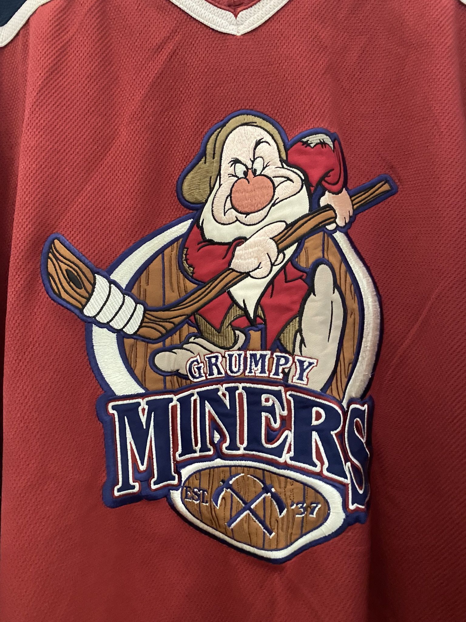 Disney × NHL × Vintage Vintage Disney Grumpy Miners #37 Pullover Ice Hockey Jersey Size US L / EU 52-54 / 3 - 3 Thumbnail