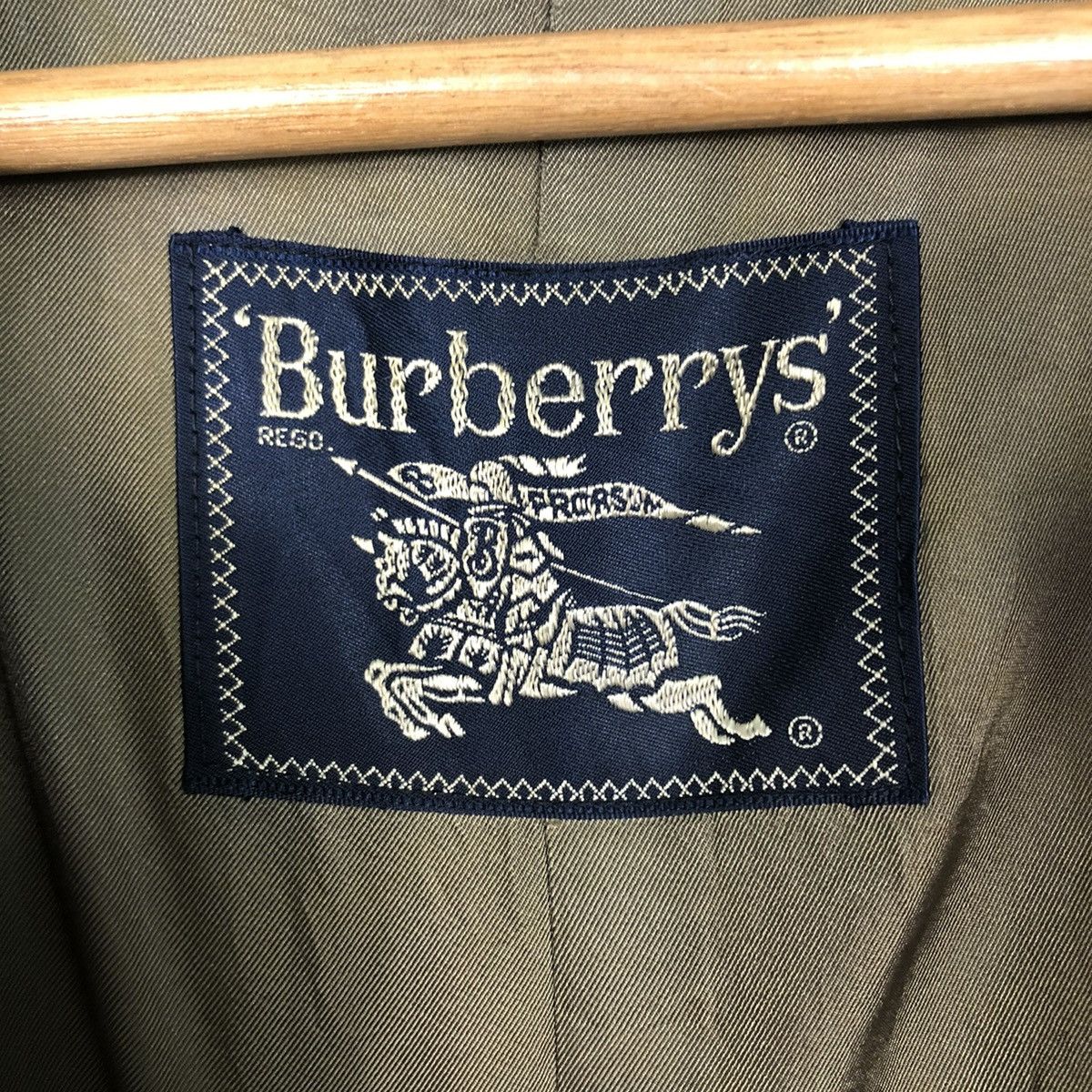 Burberry 🔥VINTAGE LONG JACKET BUTTON BURBERRYS Size US M / EU 48-50 / 2 - 19 Thumbnail