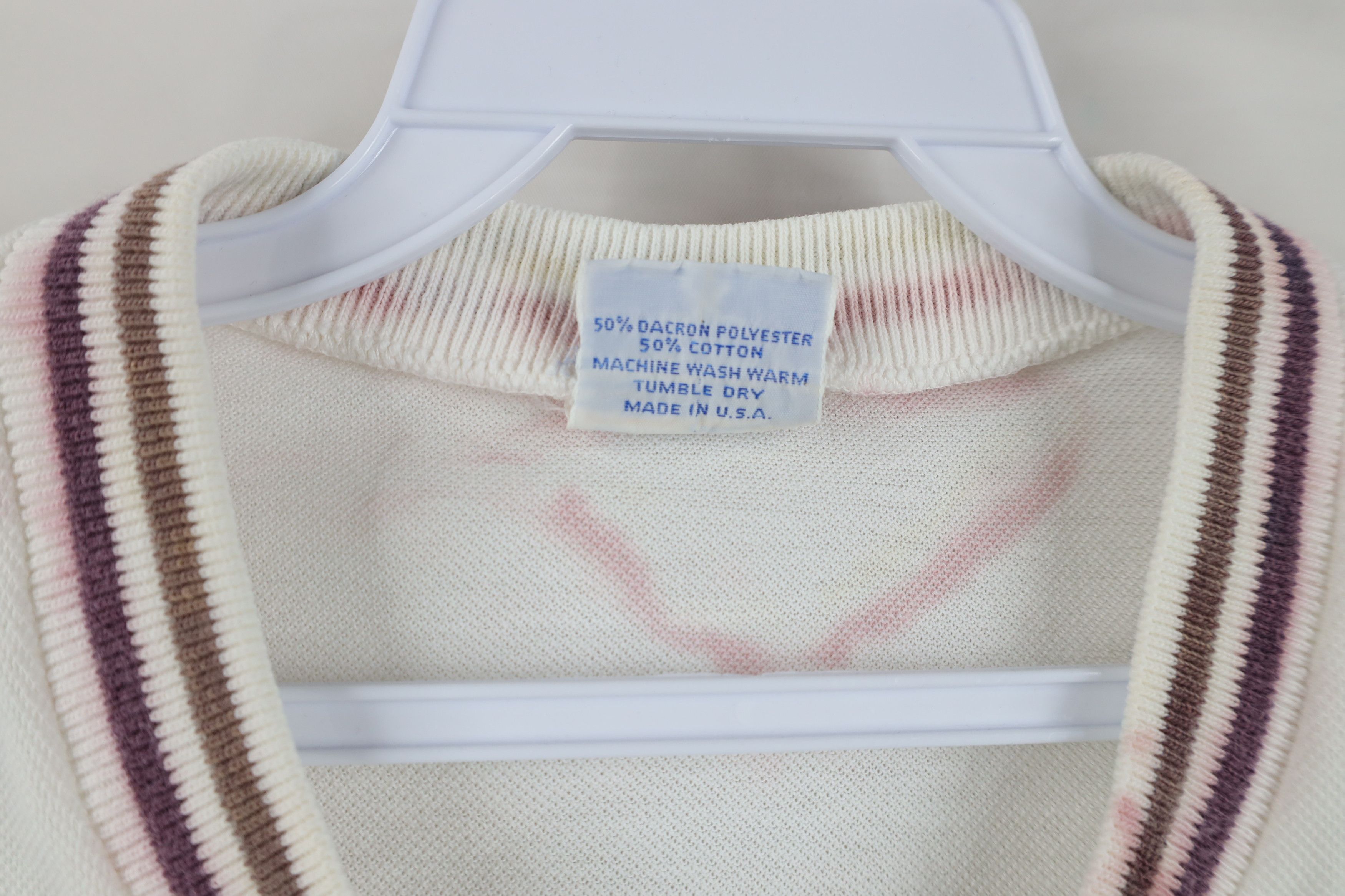 Vintage Vintage 70s Streetwear Tennis Knit V-Neck T-Shirt USA Size US L / EU 52-54 / 3 - 7 Thumbnail