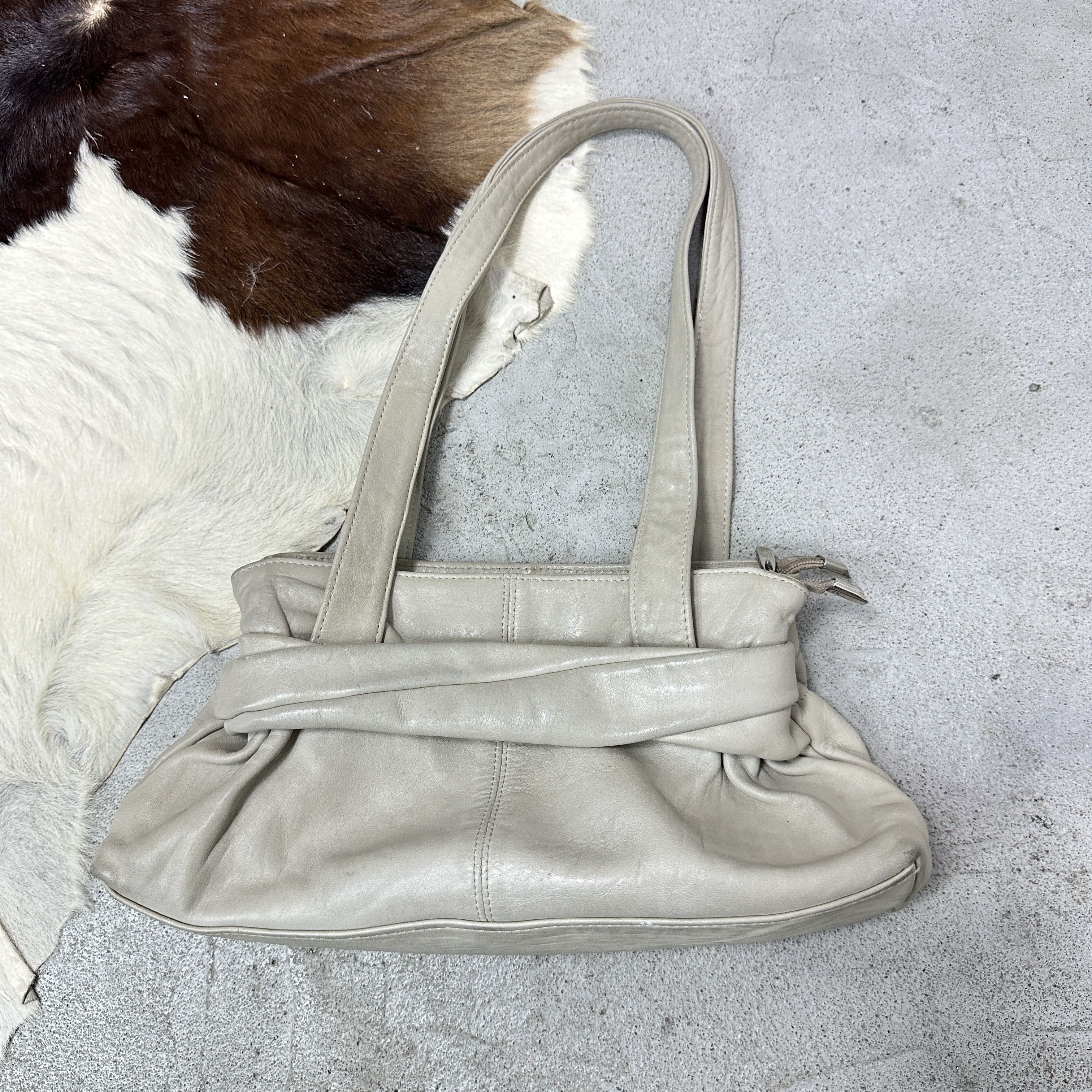 Vintage Vintage Avant Garde Leather Cream Bag Y2K Size ONE SIZE - 2 Thumbnail