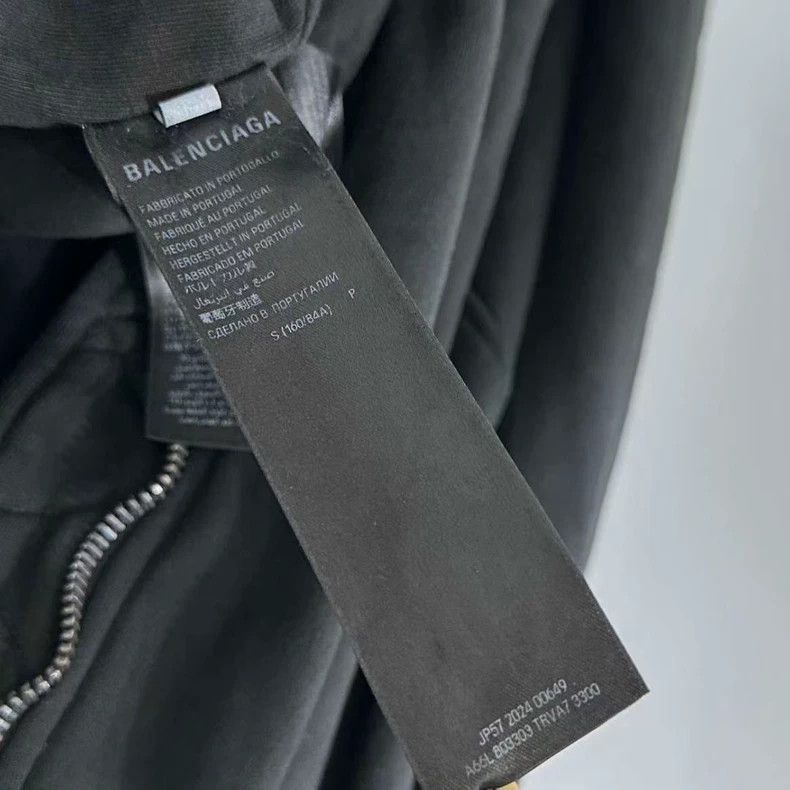 Balenciaga Balenciaga Inverted letter zipper hoodie Size US S / EU 44-46 / 1 - 6 Thumbnail