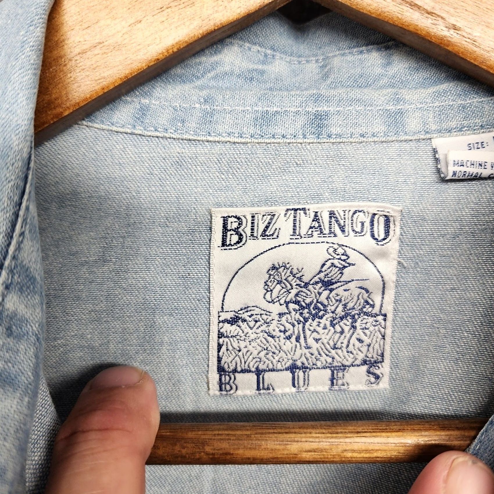 Vintage Biz Tango Blues Denim Shirt Mens Medium Western Pearl Snap Pockets Cowboy Size US M / EU 48-50 / 2 - 3 Thumbnail