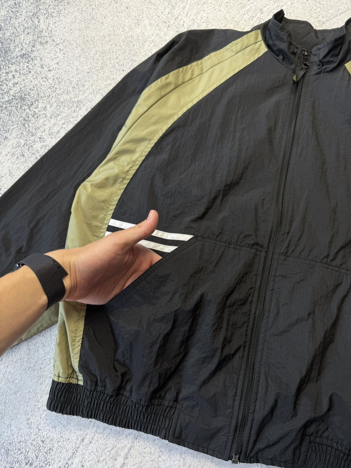Adidas Vintage Adidas Track Jacket Nylon Y2K Size US L / EU 52-54 / 3 - 8 Thumbnail