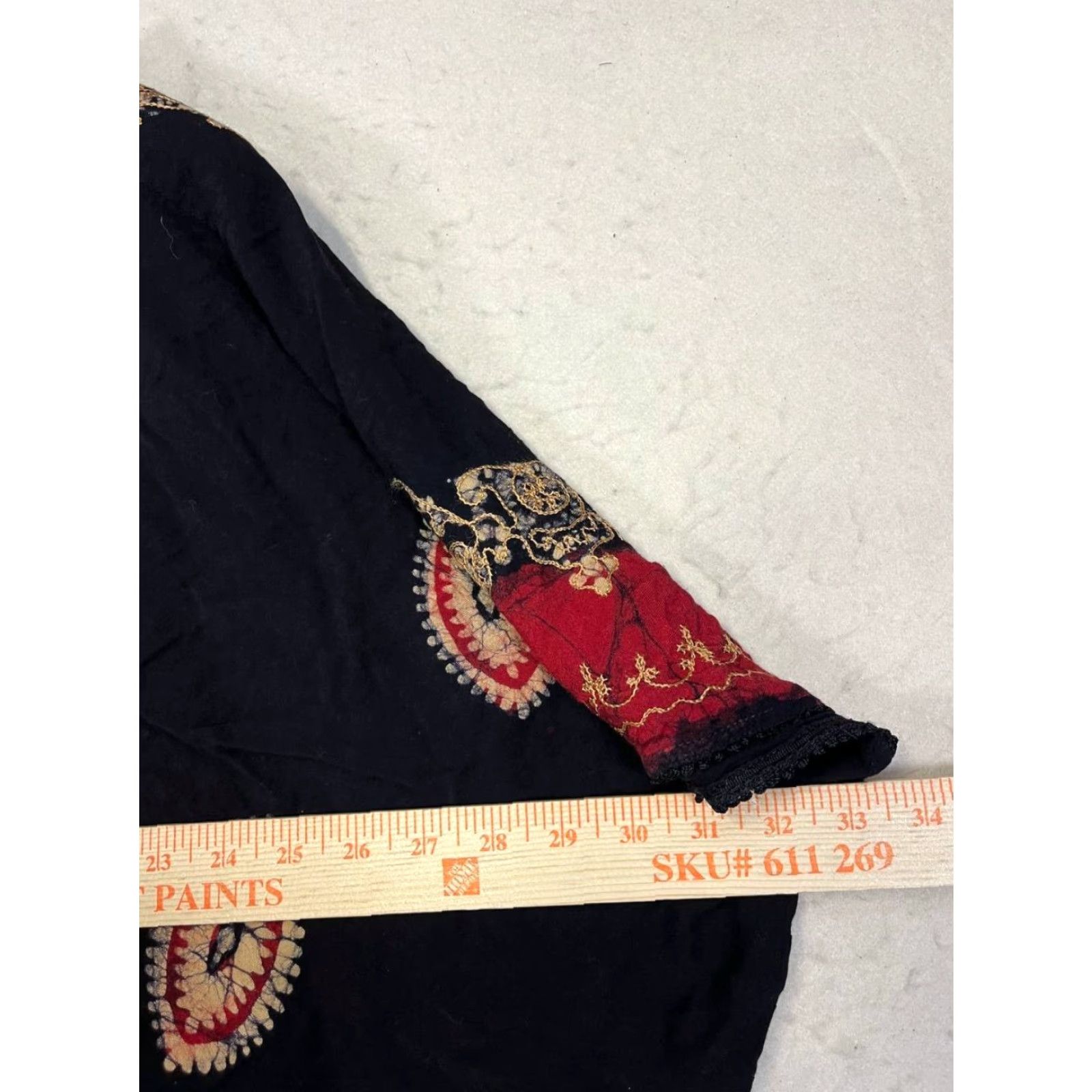 Vintage Batilc India Black Red Poncho Fringe Boho Hippie Shirt Free Size Shirt Women One Size Black Fringe Hippie Poncho Boho Batilc India Size ONE SIZE - 4 Thumbnail