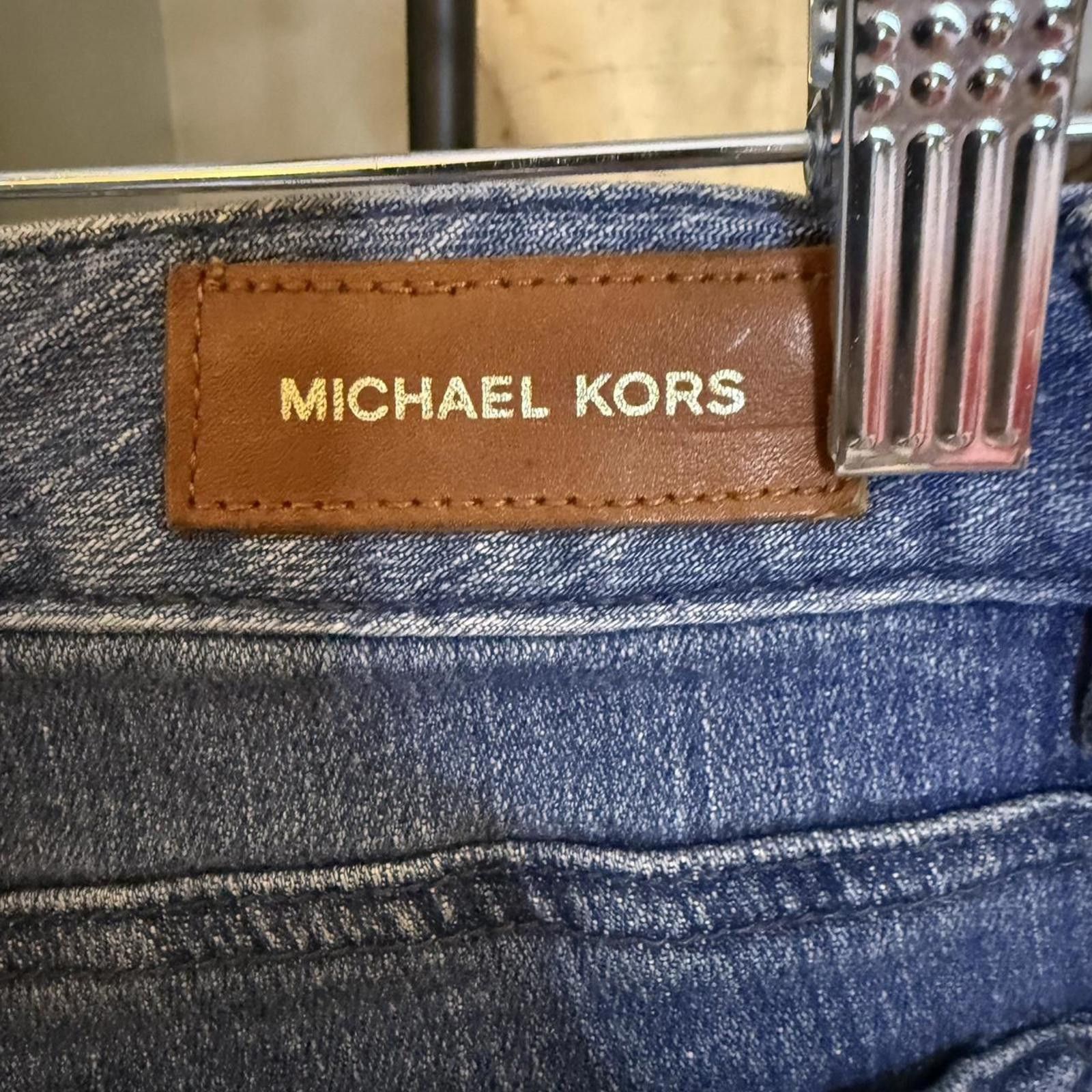 Michael Kors Michael Kors Distressed Straight Leg Jeans Size 0 Size 25" / US 0 / IT 36 - 3 Thumbnail