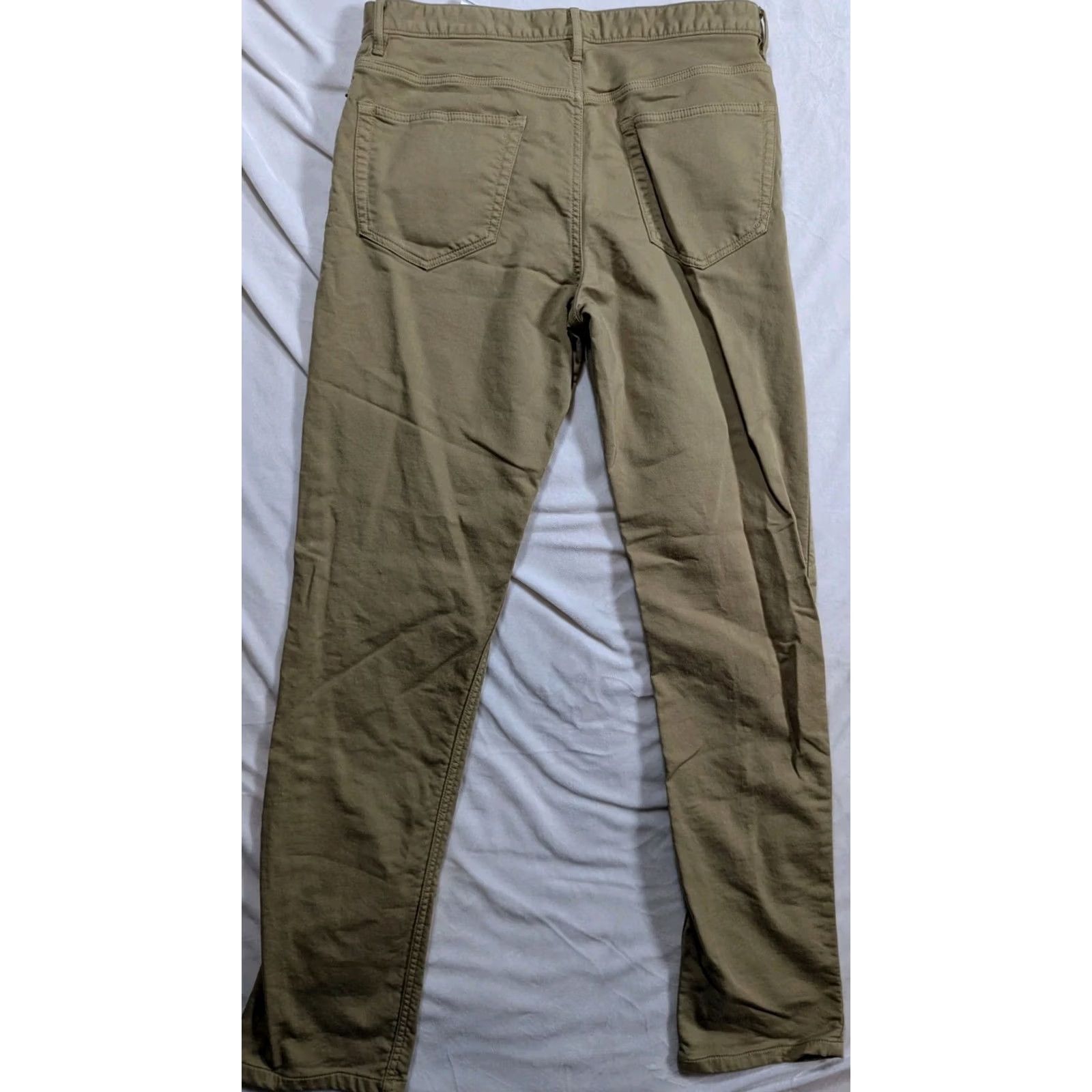 Quince Quince Mens Pants 32x34 Tan Khaki Traveler 5 Pocket Stretch EUC Jeans Be beige 33 Inseam Details: Travel Mens Regular Front Flat Pocket Stretch] Size US 32 / EU 48 - 4 Thumbnail