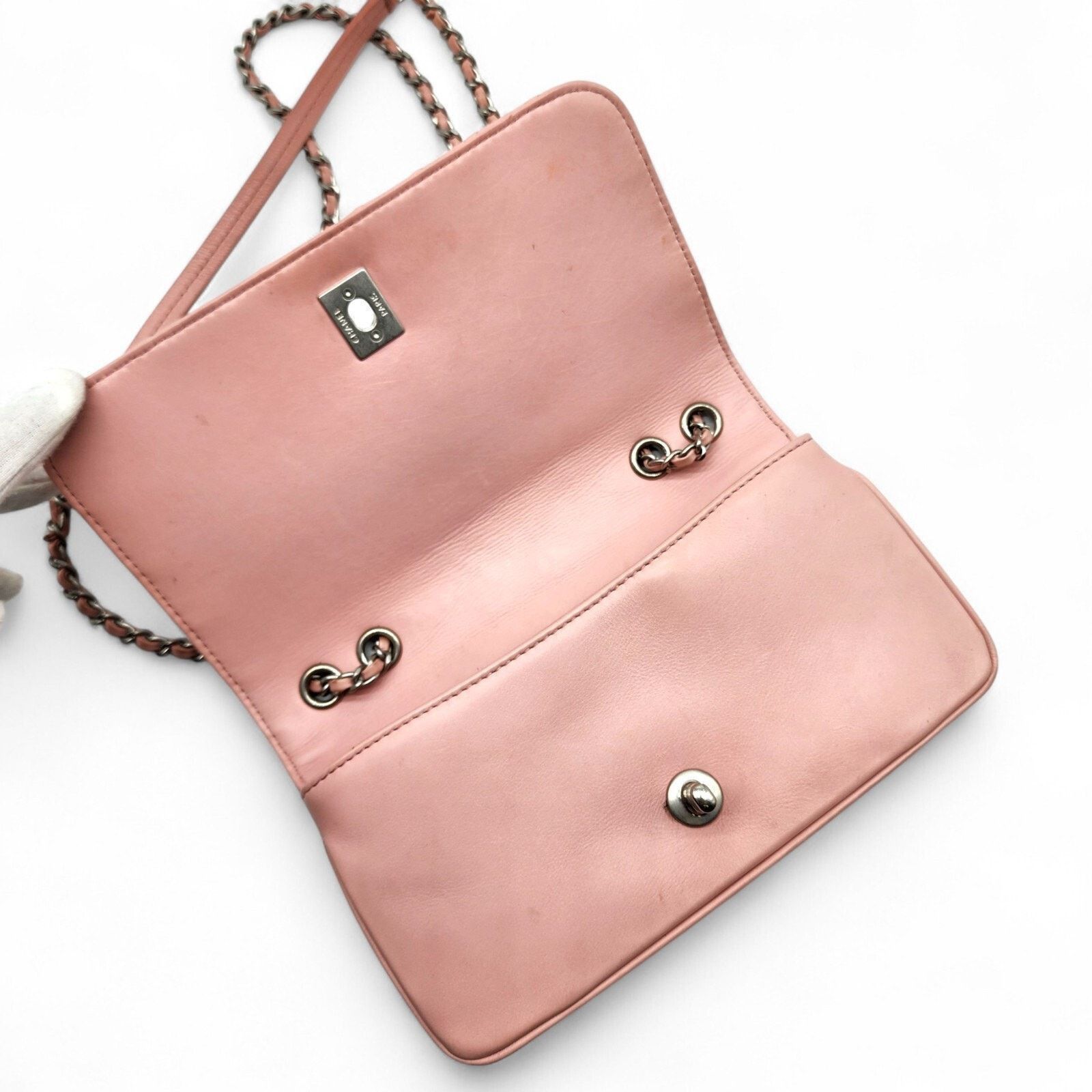 Chanel CC Clasp Medium Calf Leather Flap Bag Studded Chevron Pink Size ONE SIZE - 6 Thumbnail