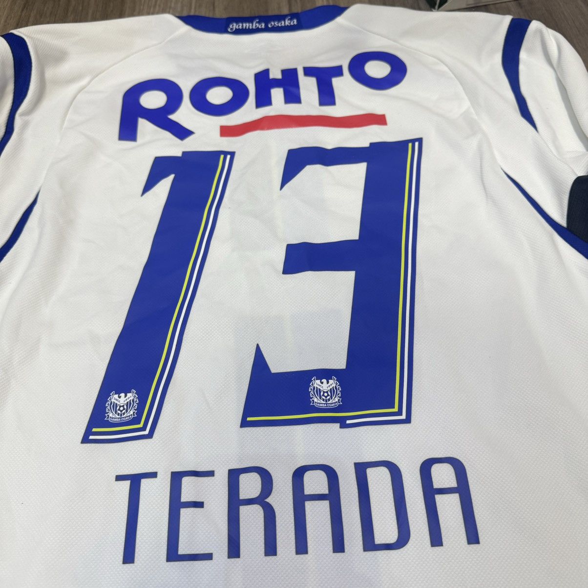 Umbro Osaka Gamba 11/12 Longsleeves away shirt #13 Terada Size US L / EU 52-54 / 3 - 5 Thumbnail