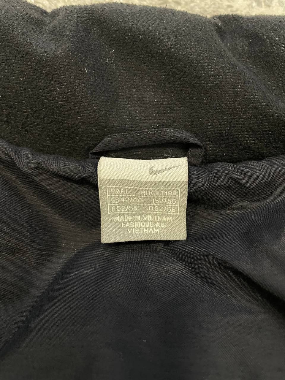 Nike 90's Vintage Nike Puffer Down Jacket Sz-L Size US L / EU 52-54 / 3 - 19 Thumbnail