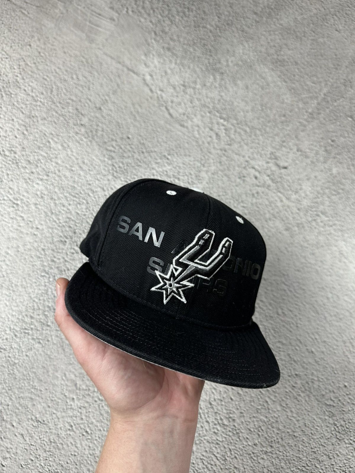 Adidas Adidas San Antonio 2014 NBA Snapback Spurs Y2K Size ONE SIZE - 3 Thumbnail