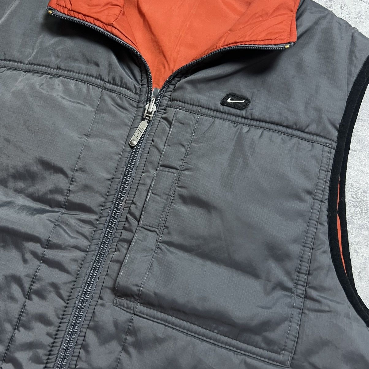 Nike 90s NIKE REVERSIBLE VINTAGE Y2K NYLON RETRO VEST Size US M / EU 48-50 / 2 - 7 Thumbnail