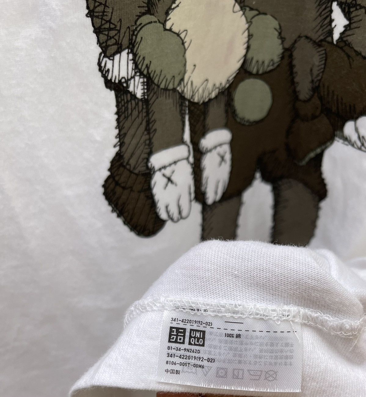Kaws × Uniqlo Kaws x Uniqlo Japanese Brand Tshirt Size US M / EU 48-50 / 2 - 6 Thumbnail