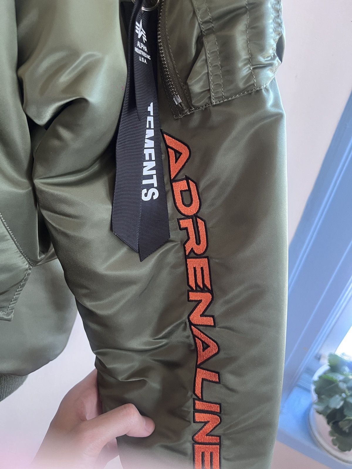 Alpha Industries × Vetements vetements racing bomber Size US S / EU 44-46 / 1 - 16 Thumbnail