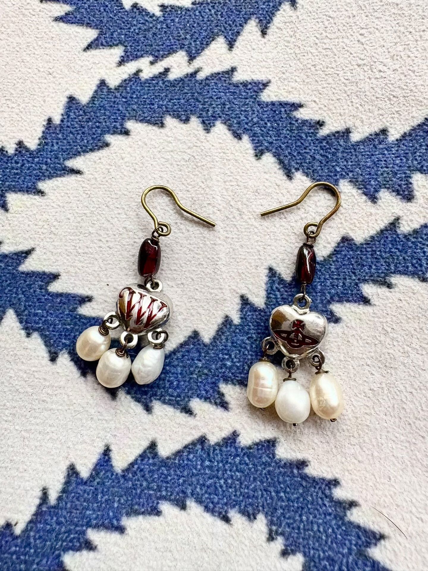 Vivienne Westwood Vivienne Westwood Vintage Pearl Heart Garnet Earrings Size ONE SIZE - 1 Thumbnail