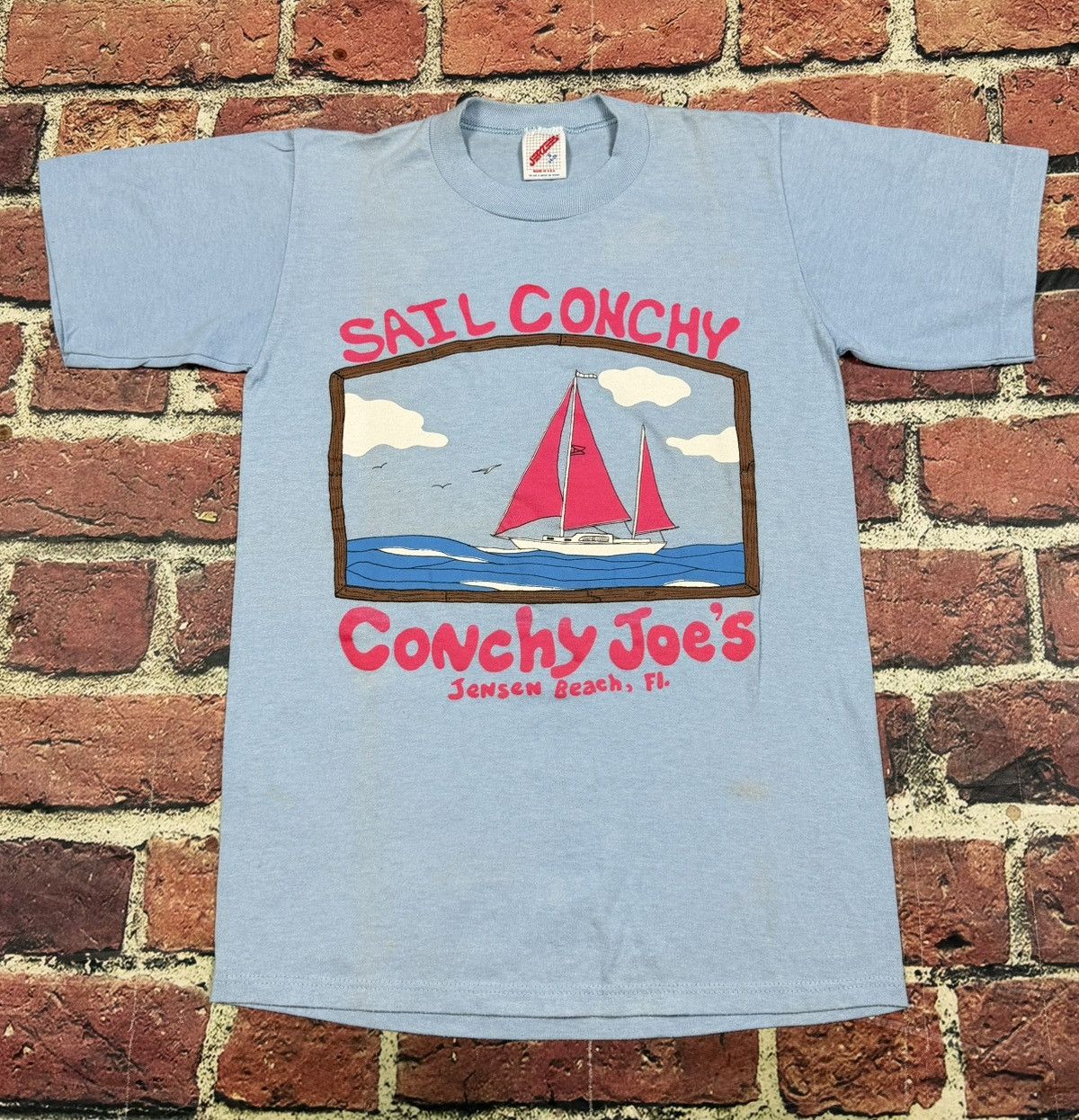 Jerzees Vintage 90s Sail Conchy Joes Jensen Beach Single Stitch Tee Size US S / EU 44-46 / 1 - 1 Thumbnail