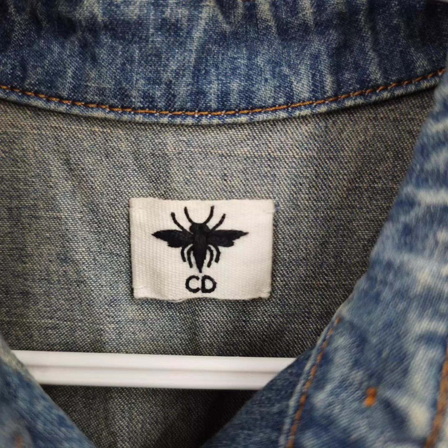 Dior DIOR Blue Cotton Denim Tiger & Bee Embroidery Short Shirt Size S / US 4 / IT 40 - 4 Thumbnail