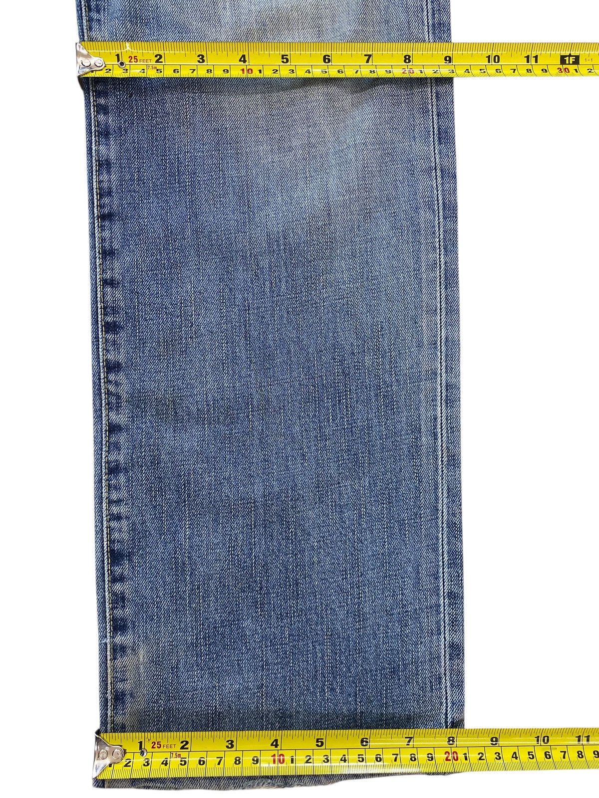 Uniqlo Uniqlo Faded Wash Whiskered Style Straight Leg Jeans Size US 31 - 9 Thumbnail