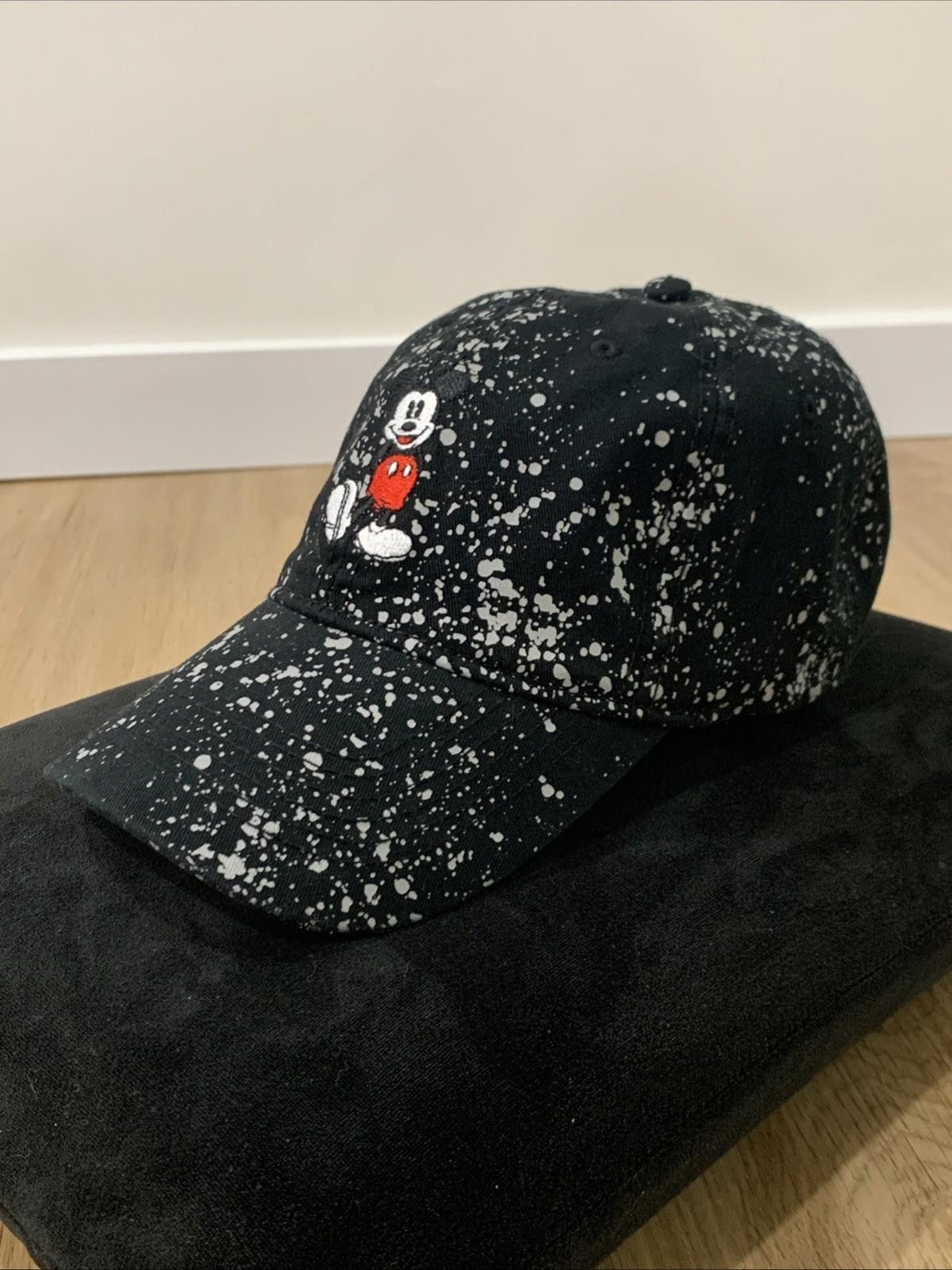 Disney Vintage Disney Mickey Mouse Cap 2010s Paint Splatter Black Size ONE SIZE - 1 Thumbnail
