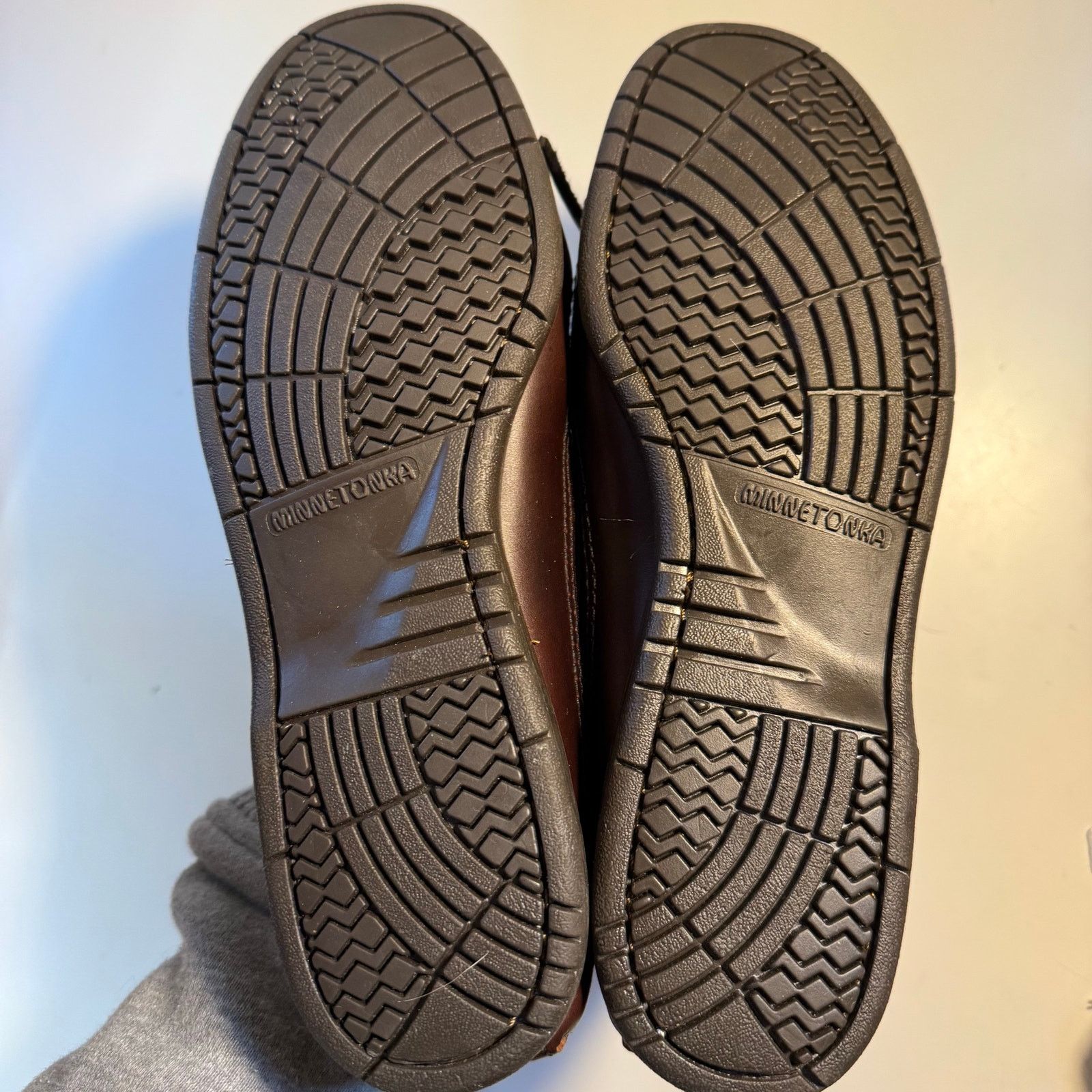 Minnetonka Minnetonka Moccasins Lariat Leather Essential Hardsole Moc 7 Size US 7 / EU 40 - 9 Thumbnail
