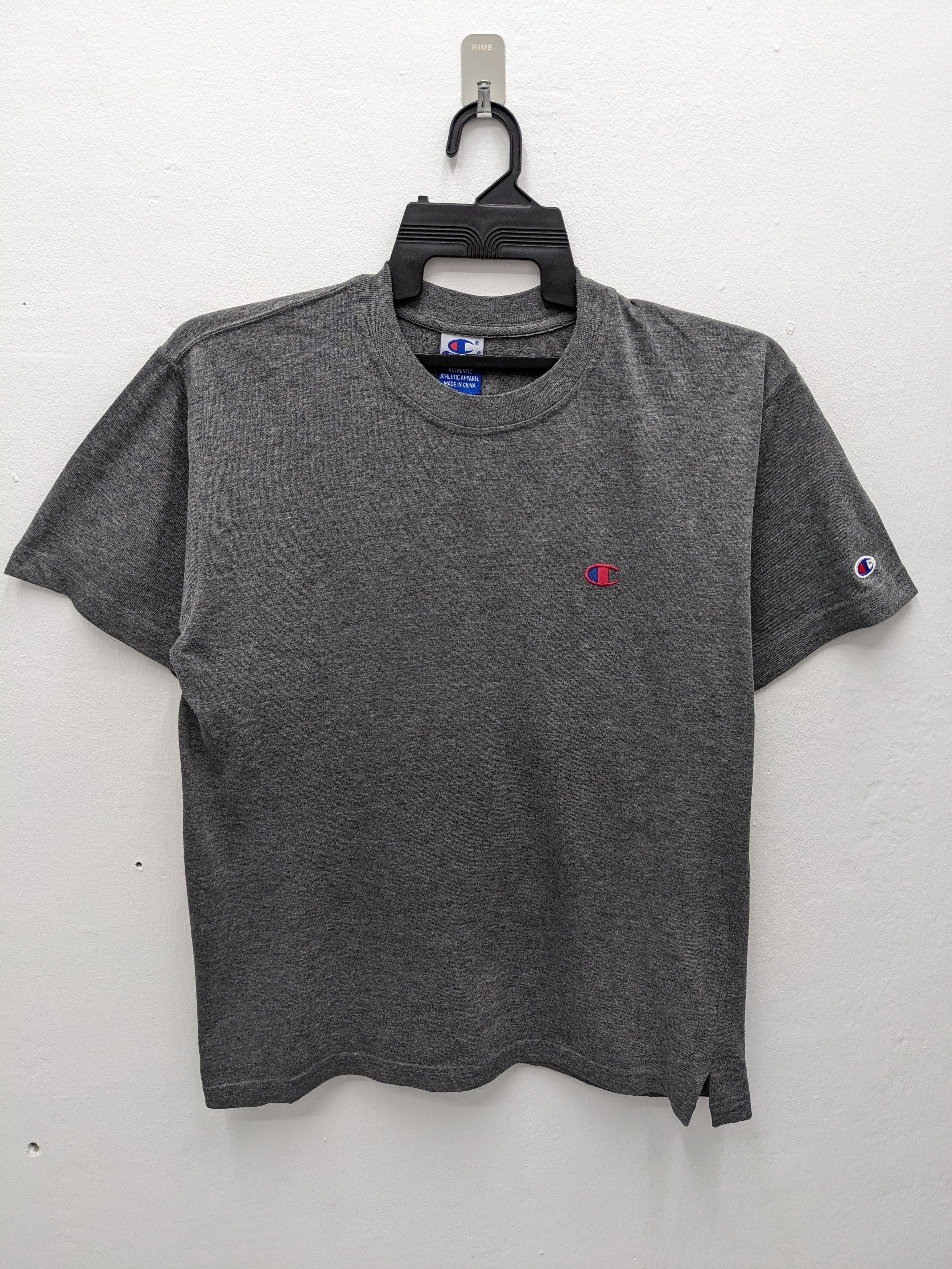 Champion VINTAGE CHAMPION STREETWEAR TSHIRT Size US L / EU 52-54 / 3 - 2 Thumbnail