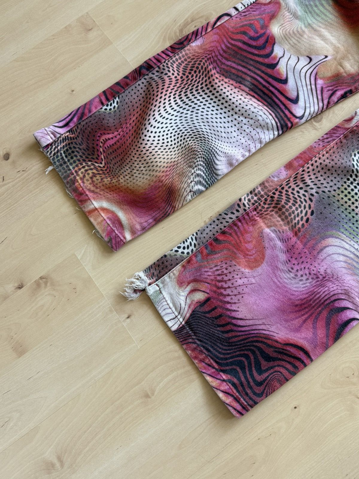 Jaded London Jaded London Slouchy Fit Pink Swirl Psychedelic jeans unisex Size US 32 / EU 48 - 6 Thumbnail