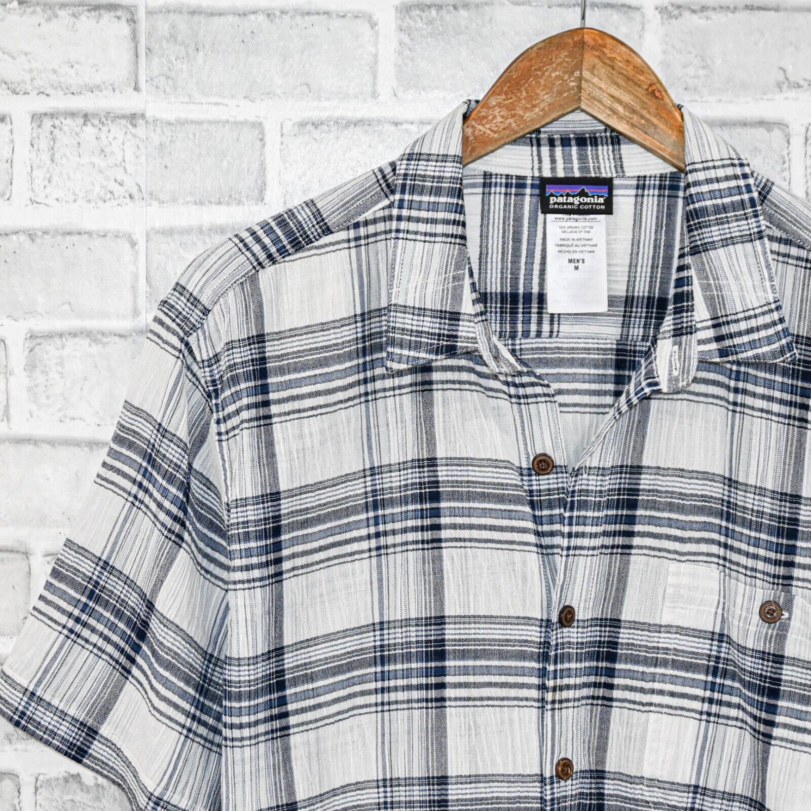 Patagonia Patagonia Organic cotton short sleeve button up shirt Size US M / EU 48-50 / 2 - 6 Thumbnail
