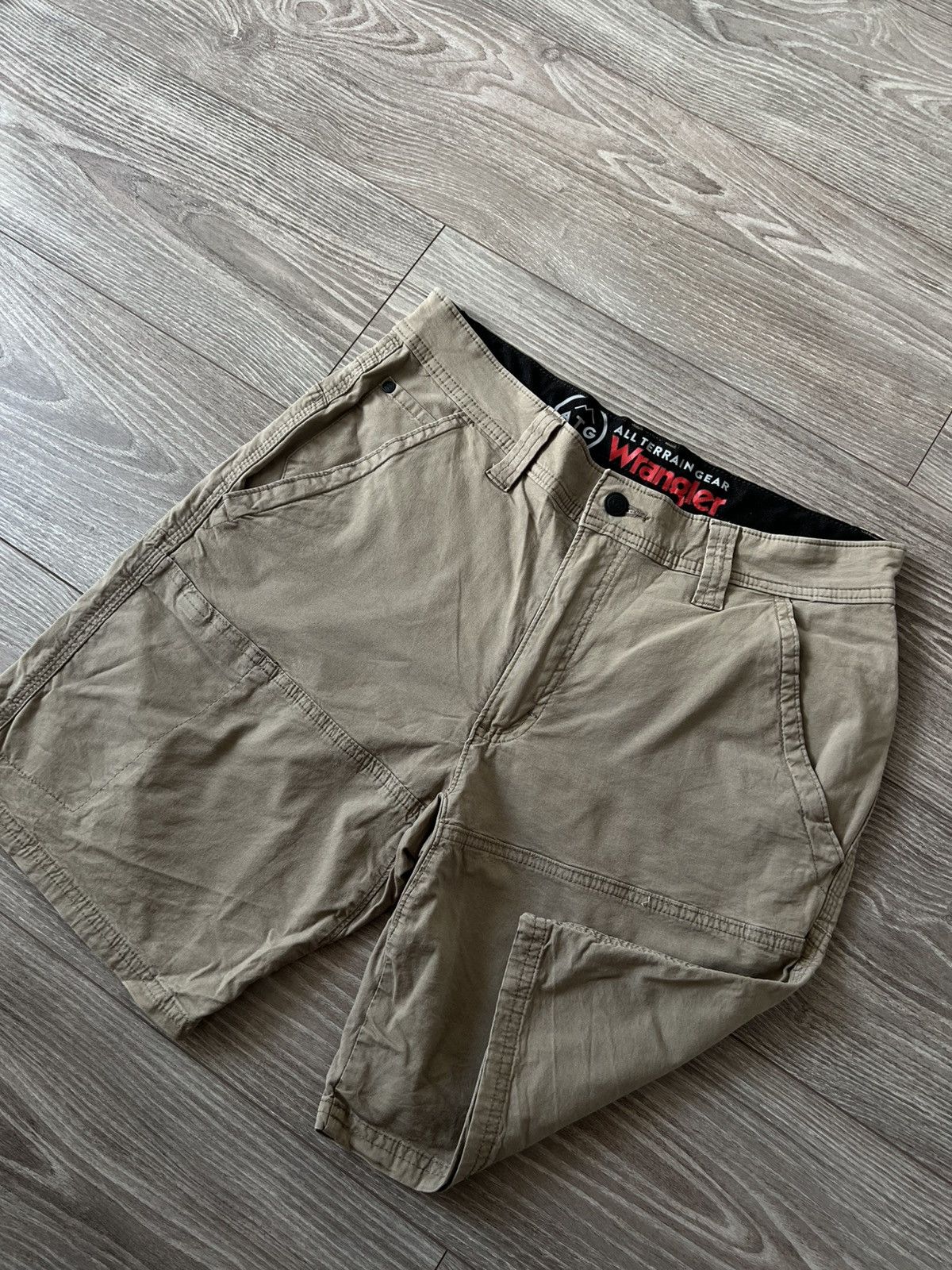 Wrangler Vintage Wrangler ATG All Terrain Gear Tactical ACG Shorts Size US 32 / EU 48 - 3 Thumbnail